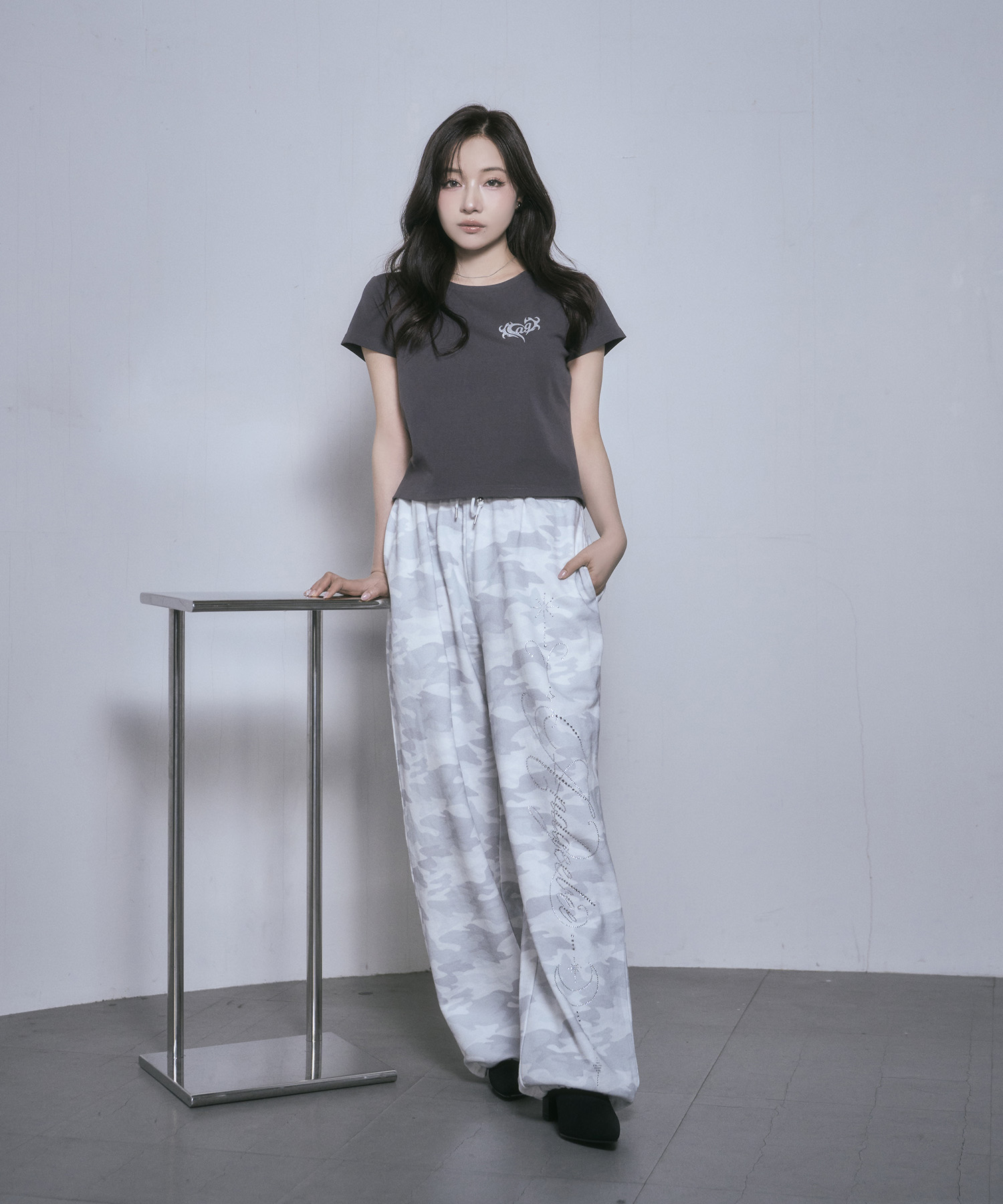 ラインストーンロゴスウェットパンツ