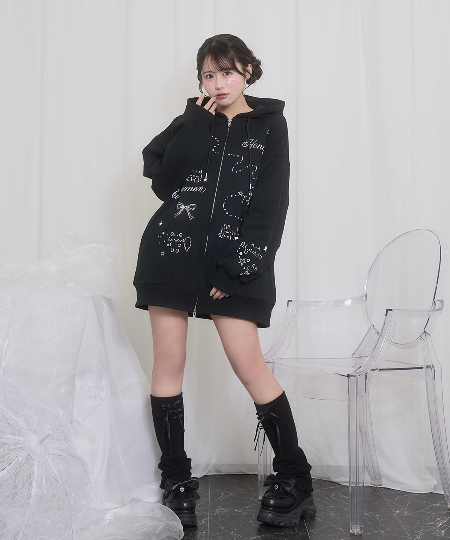 EMOJIジップパーカー