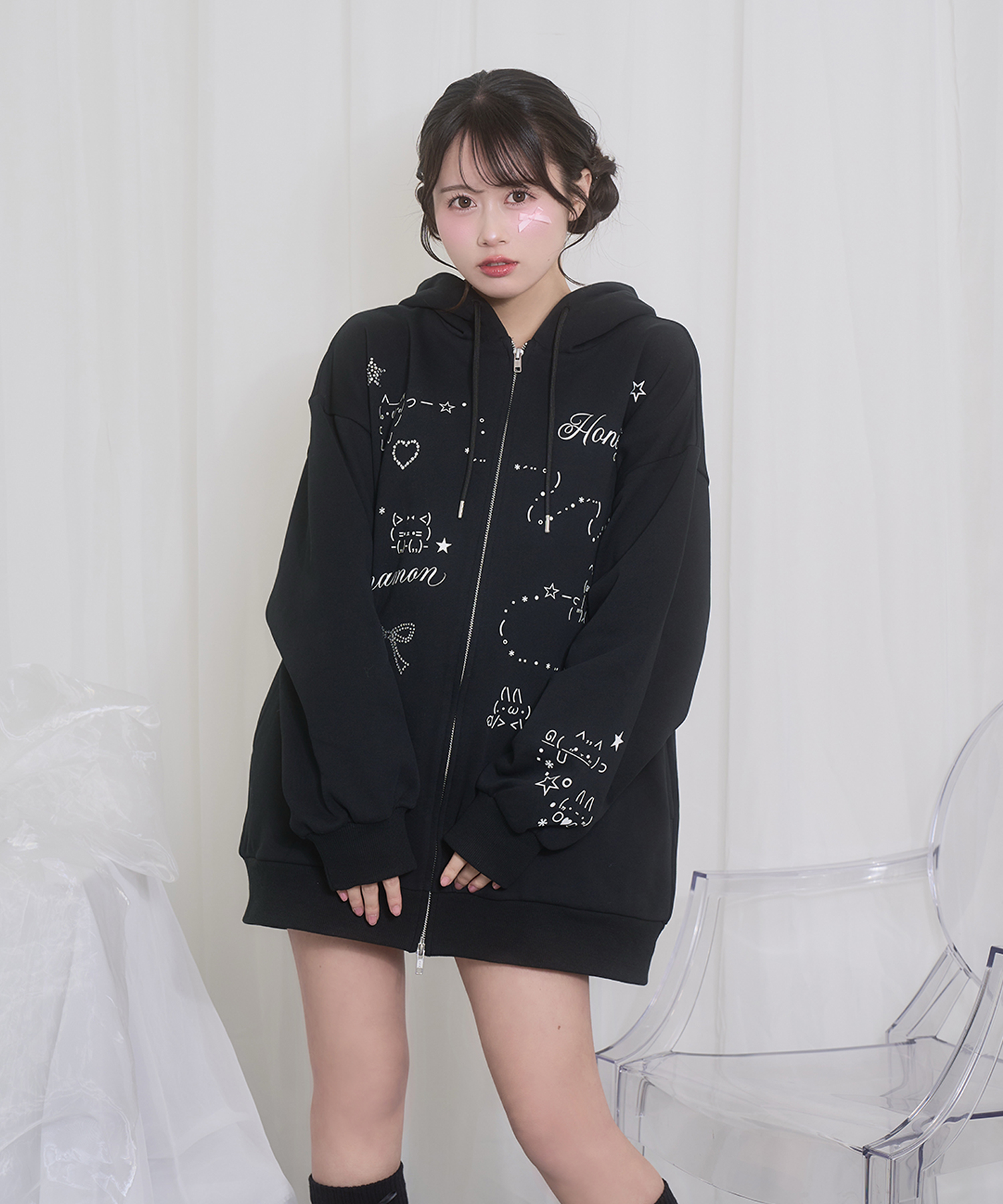 EMOJIジップパーカー