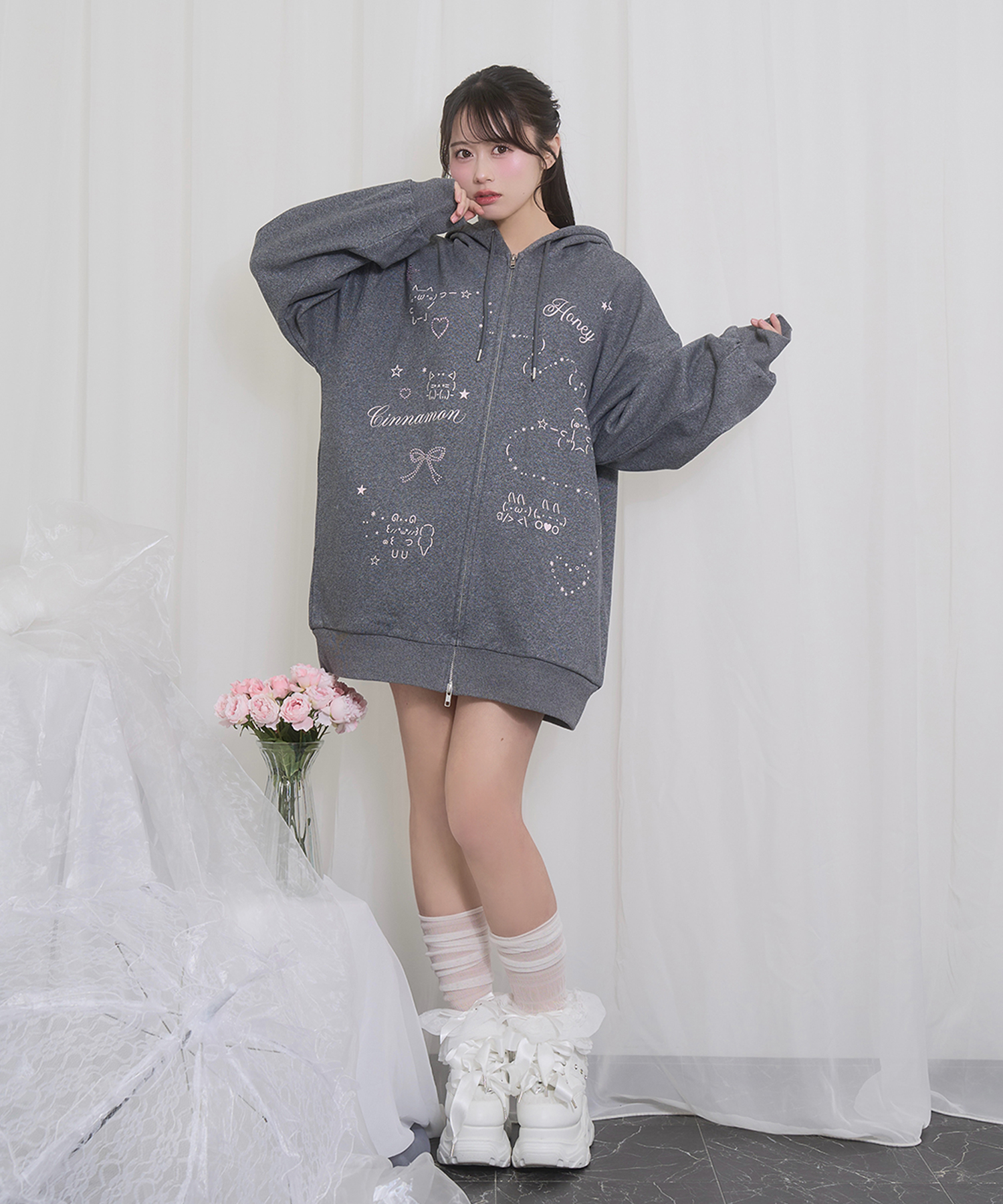 EMOJIジップパーカー