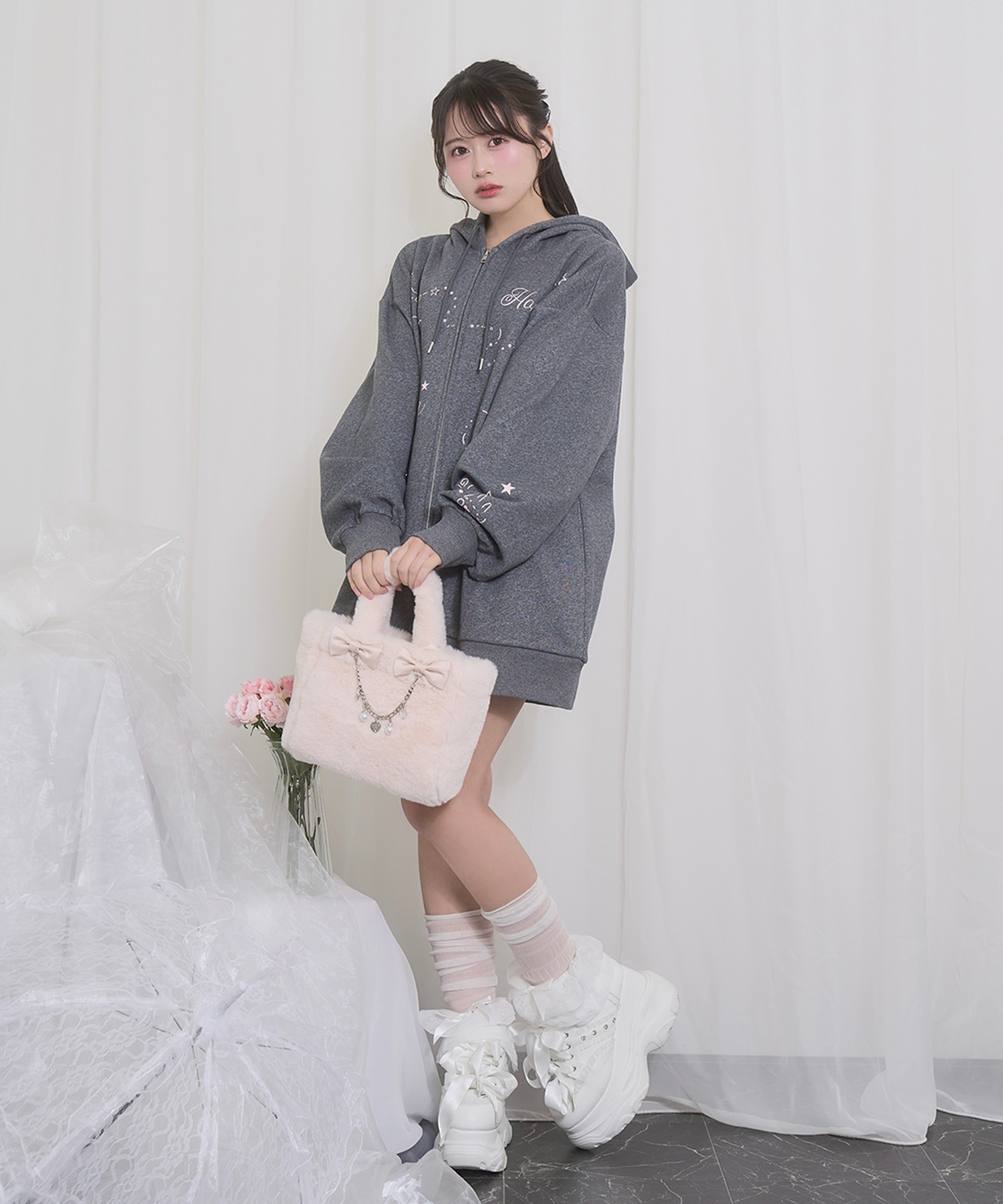 EMOJIジップパーカー