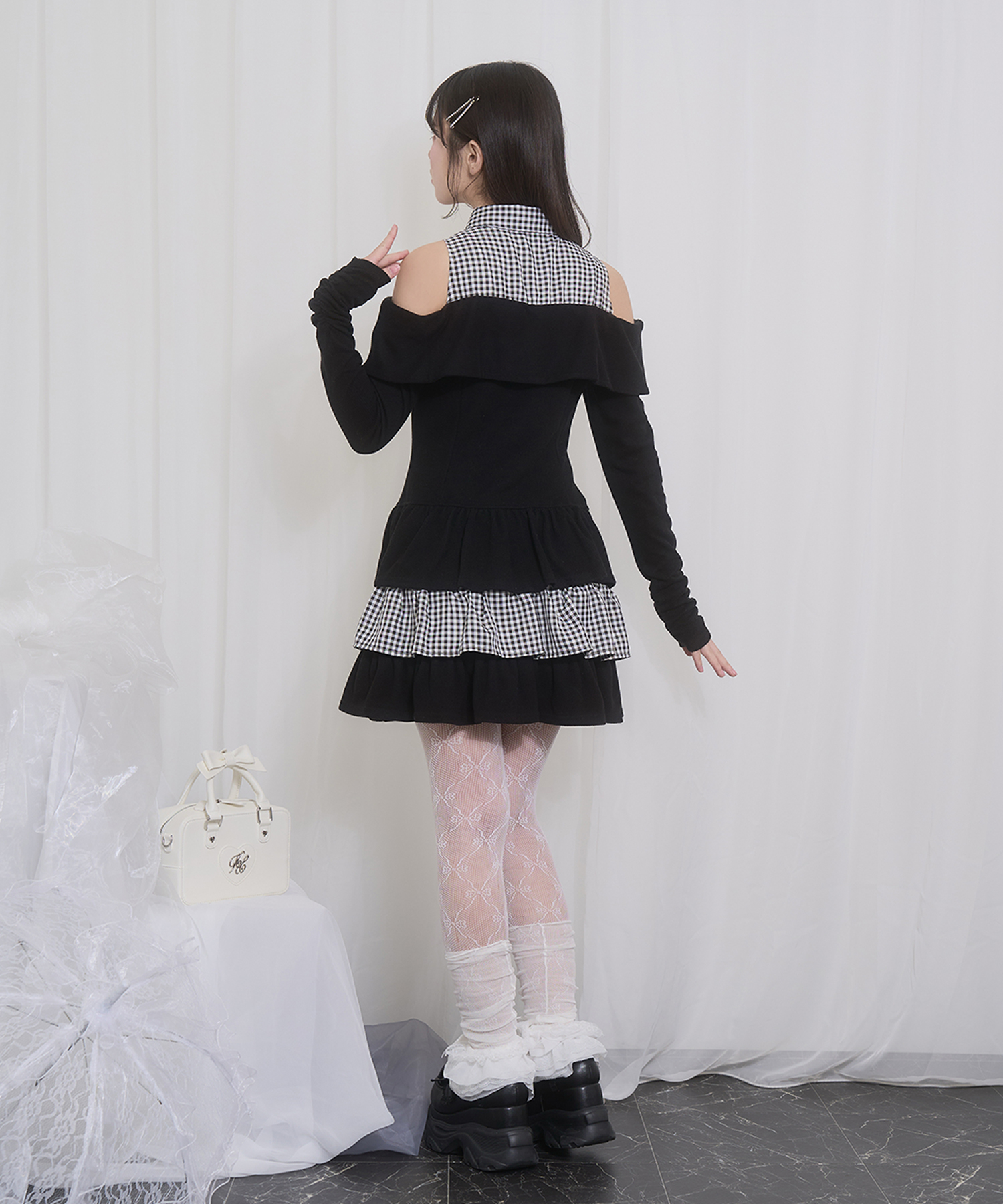 オフショルリボンドッキングワンピース