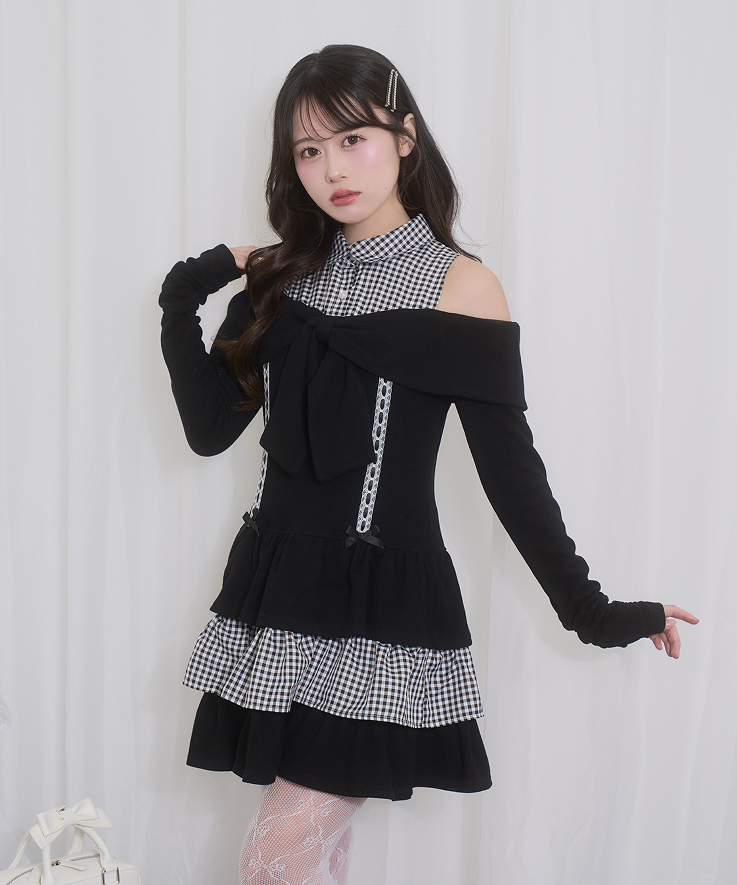 オフショルリボンドッキングワンピース