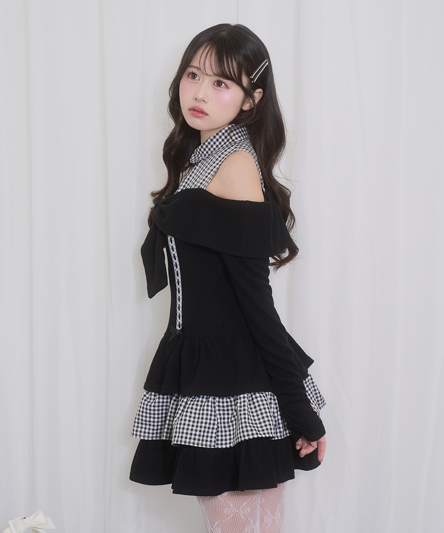 オフショルリボンドッキングワンピース