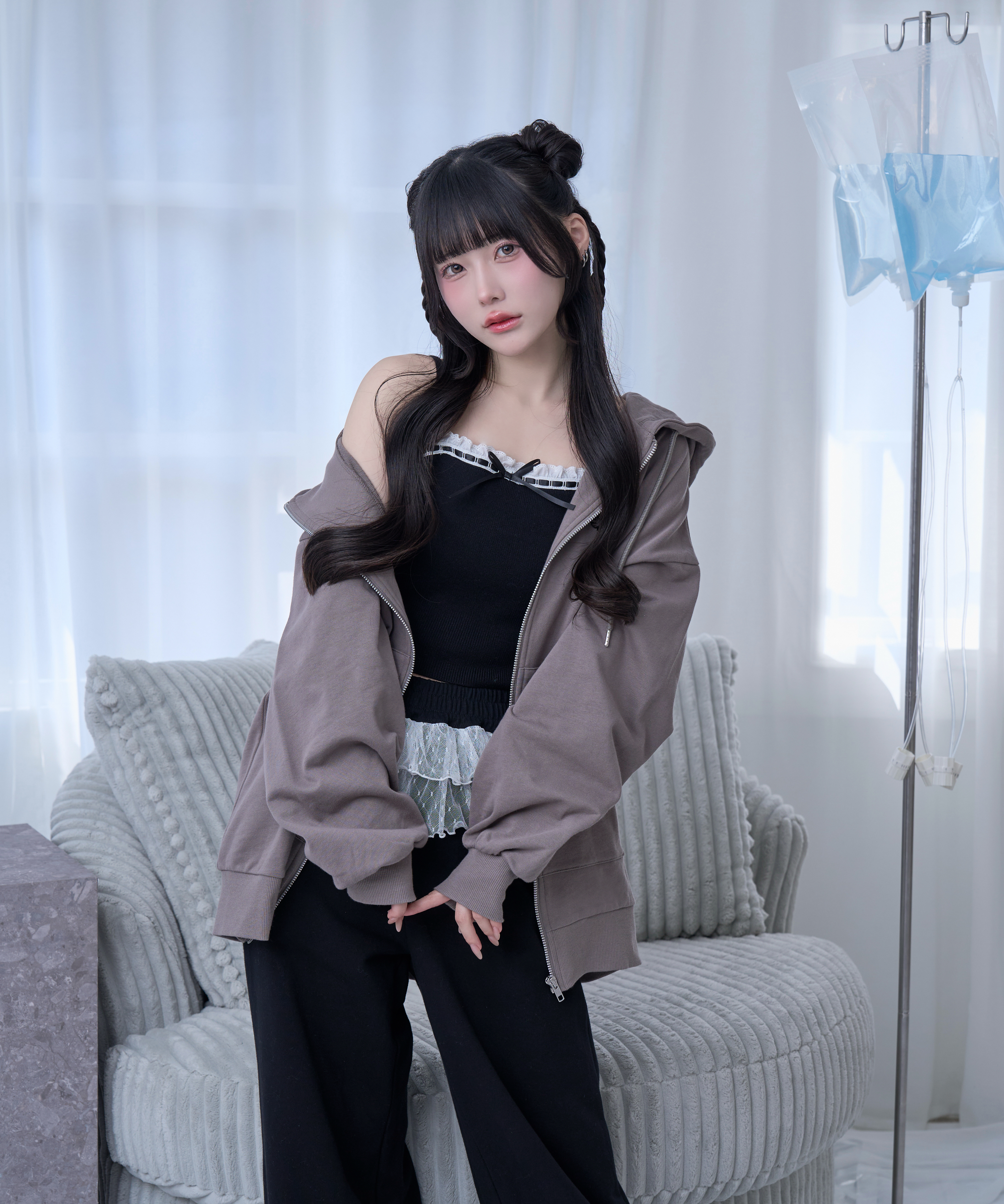 【逃げ水あむcollaboration】バックイラストジップパーカー