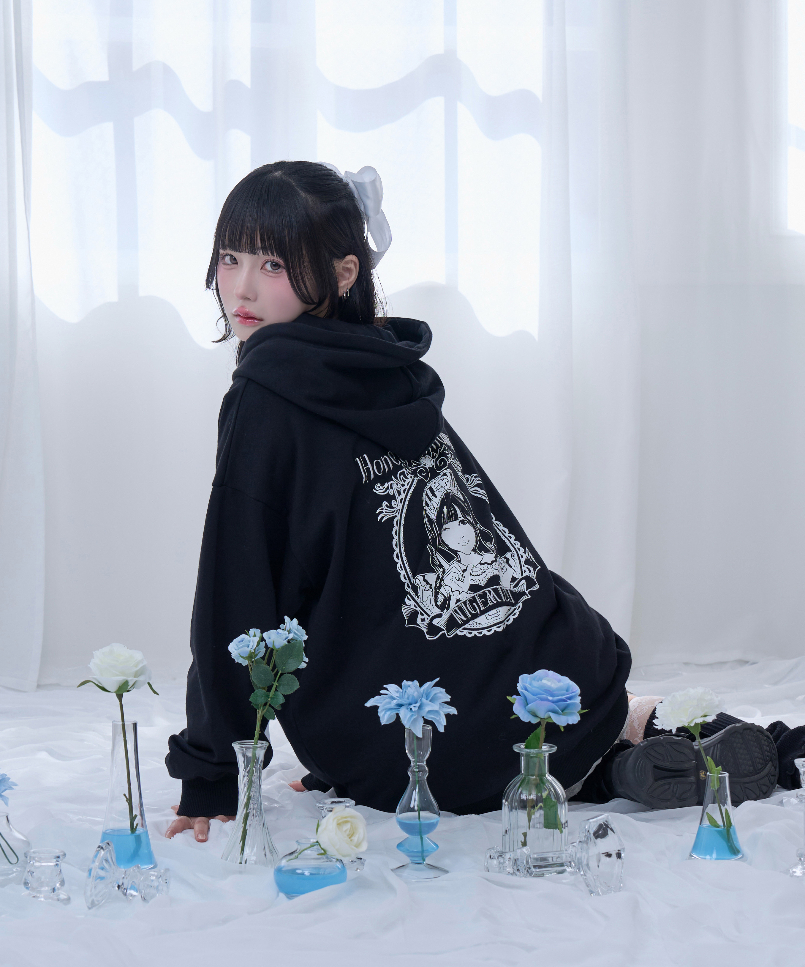 【逃げ水あむcollaboration】バックイラストジップパーカー