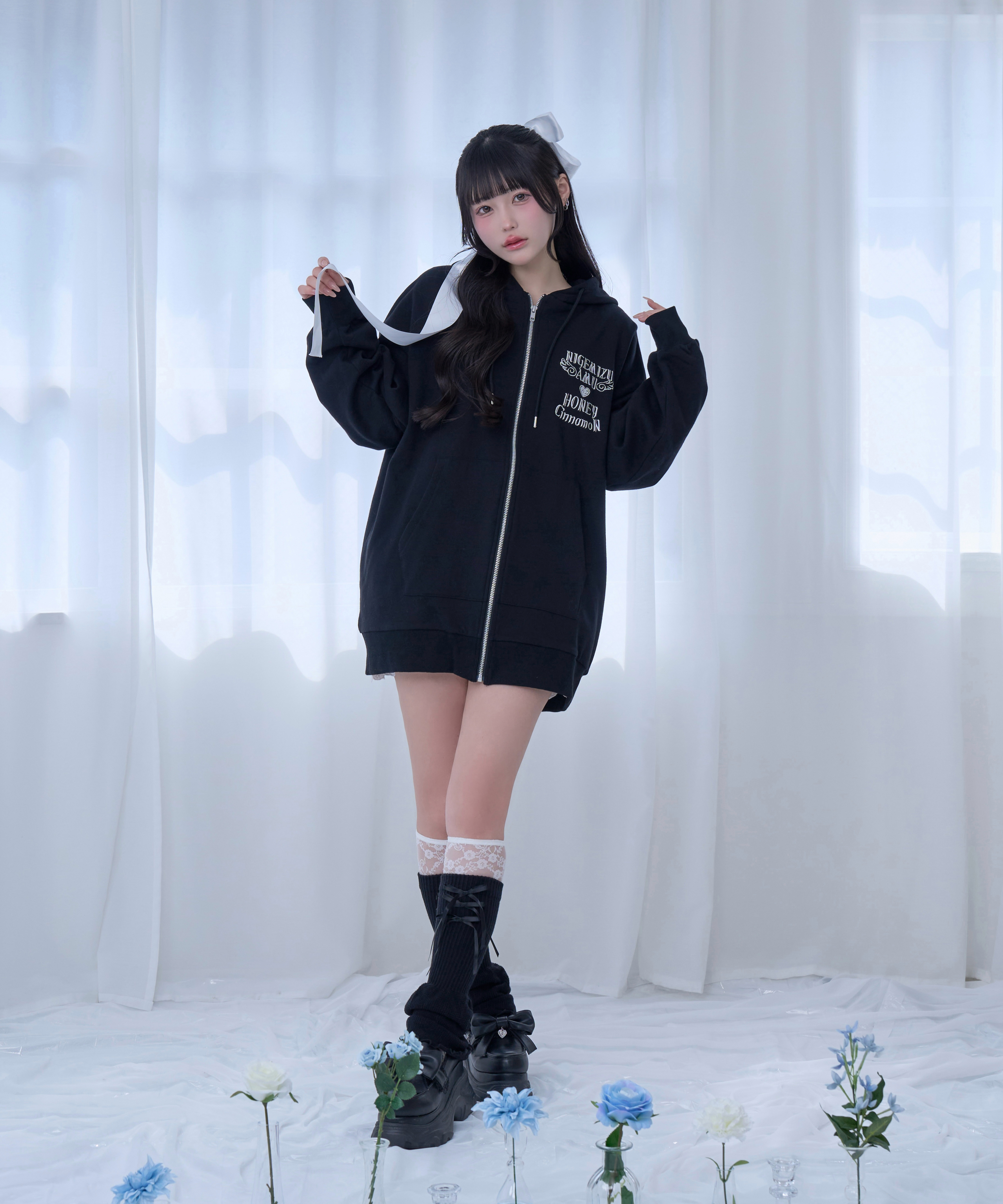 【逃げ水あむcollaboration】バックイラストジップパーカー