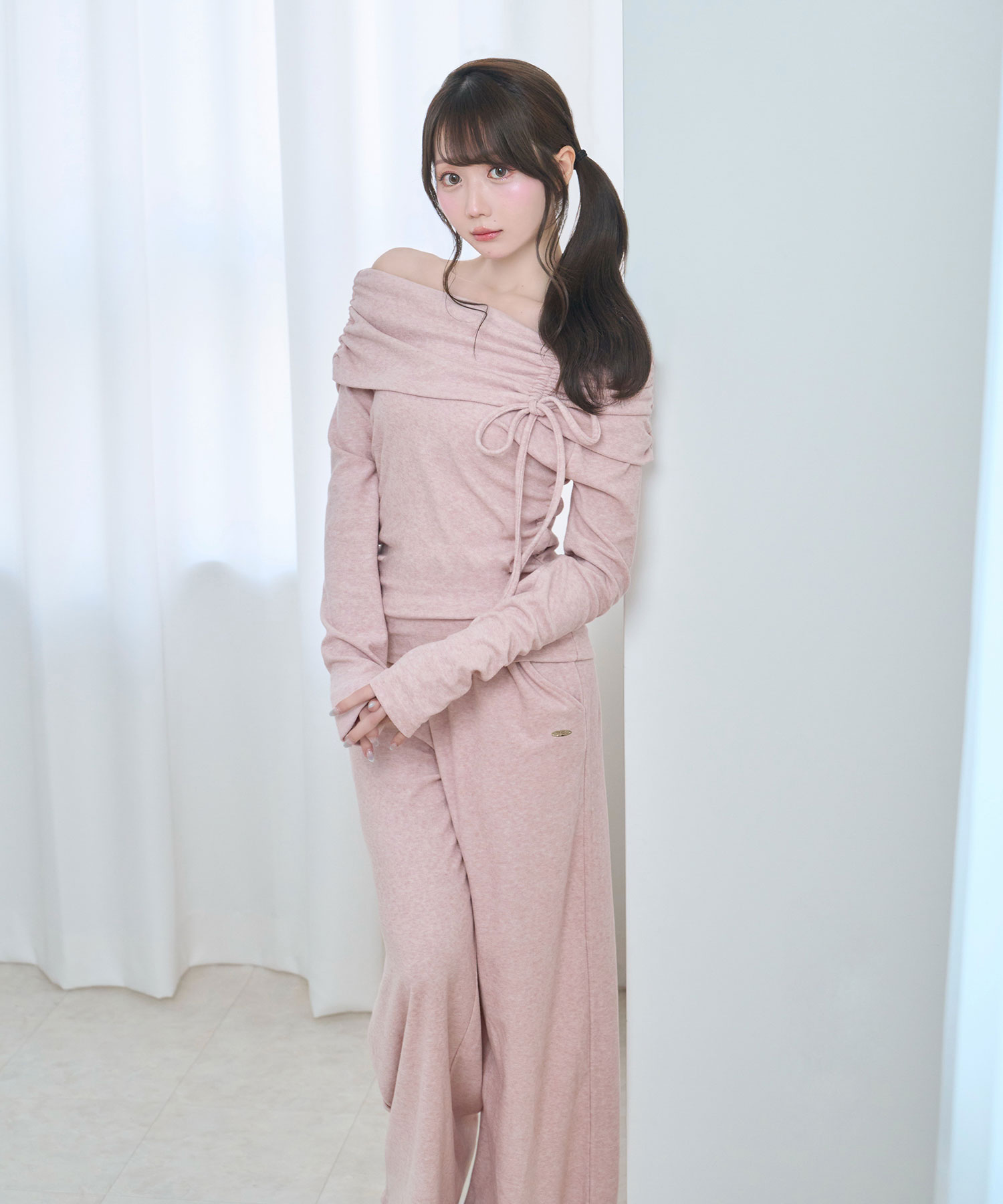 Off shoulder loose set up