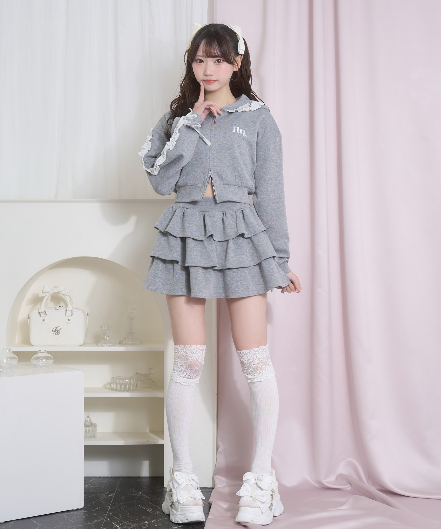 カラーフリルパーカーセットアップ