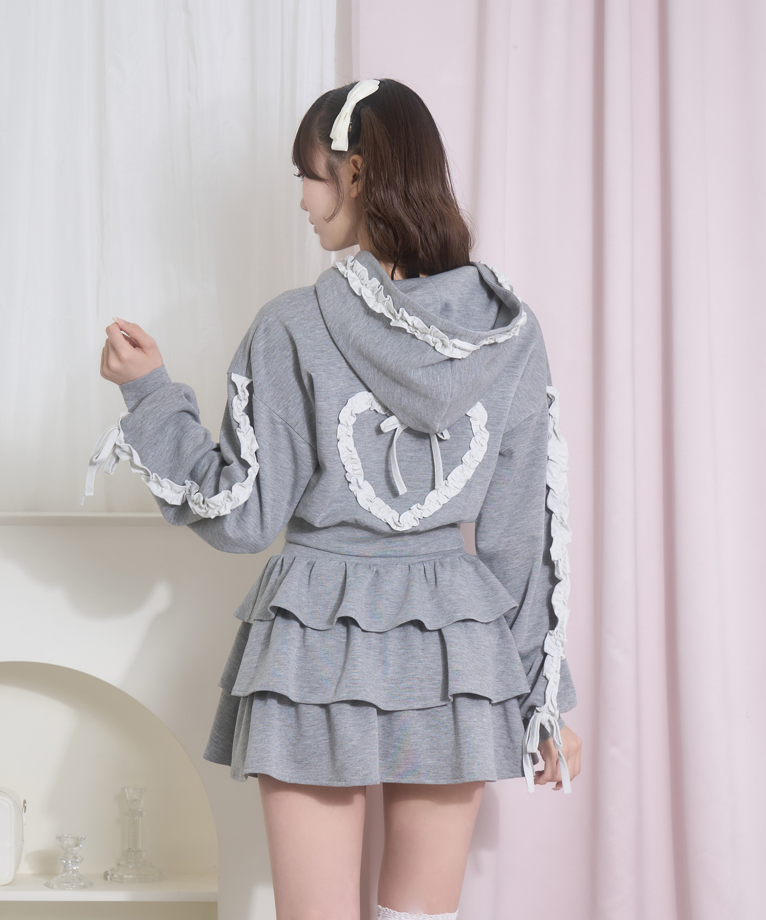 カラーフリルパーカーセットアップ