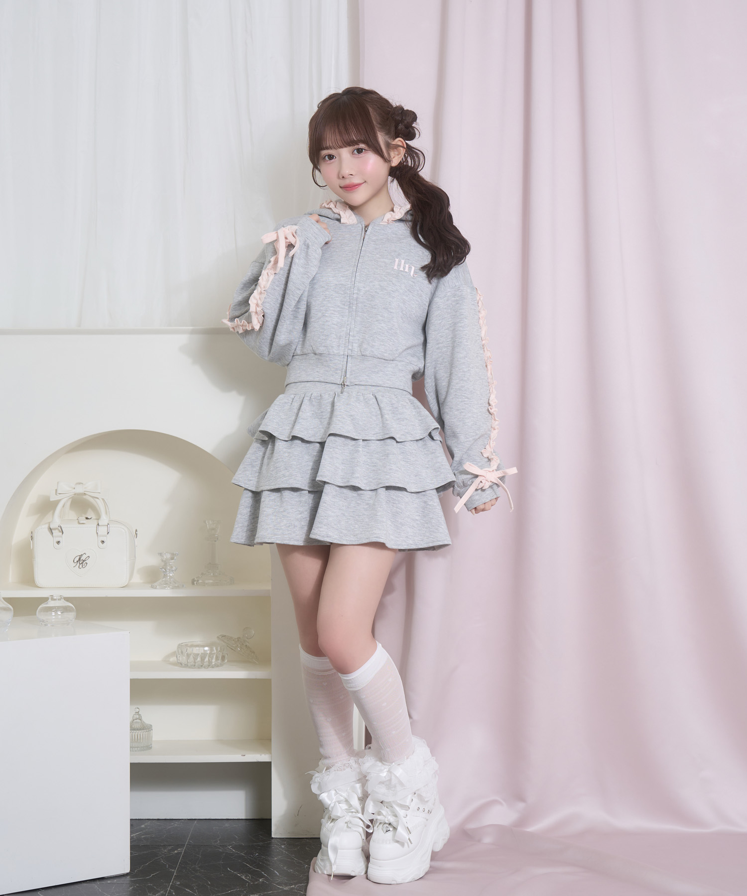 カラーフリルパーカーセットアップ