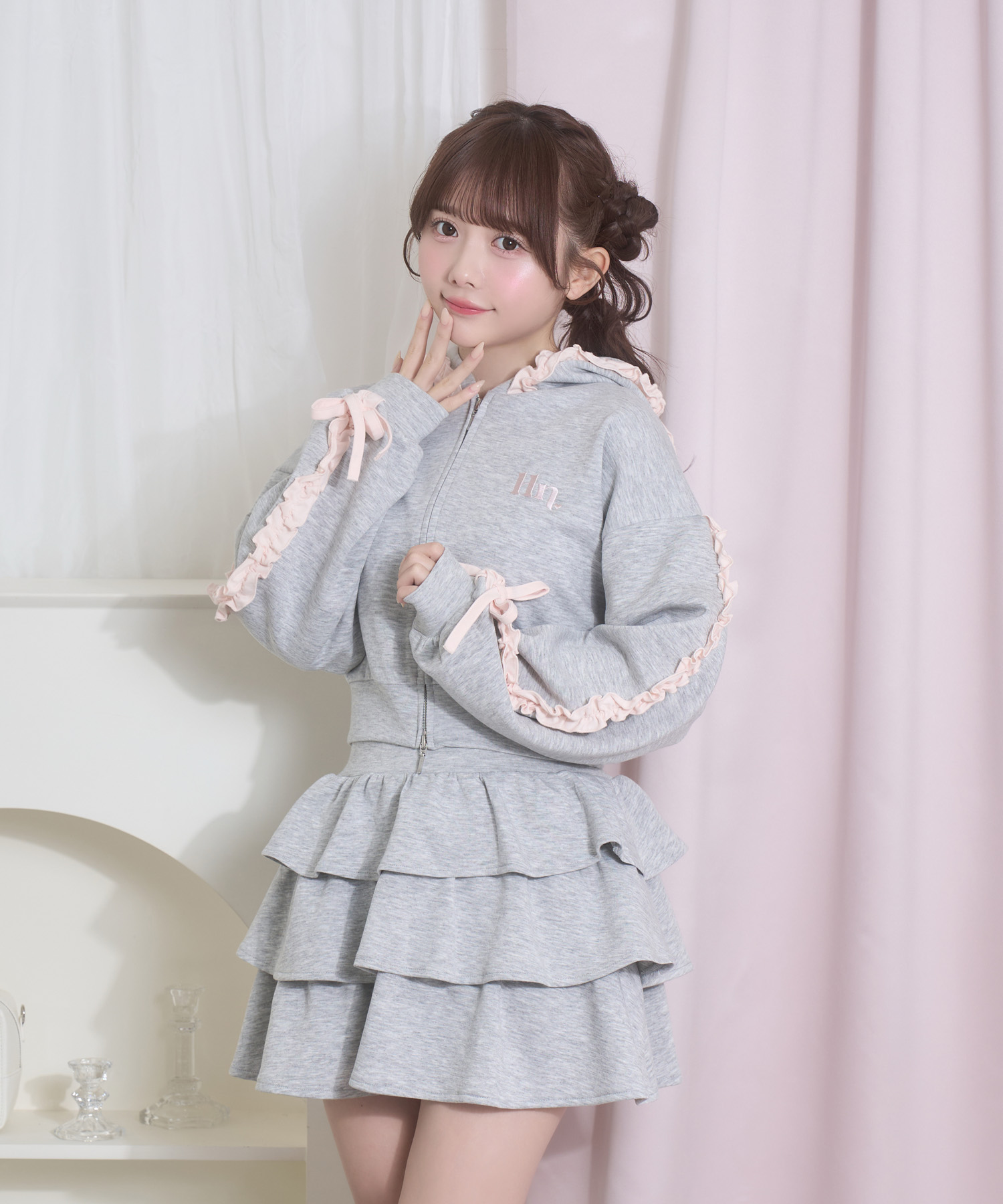 カラーフリルパーカーセットアップ