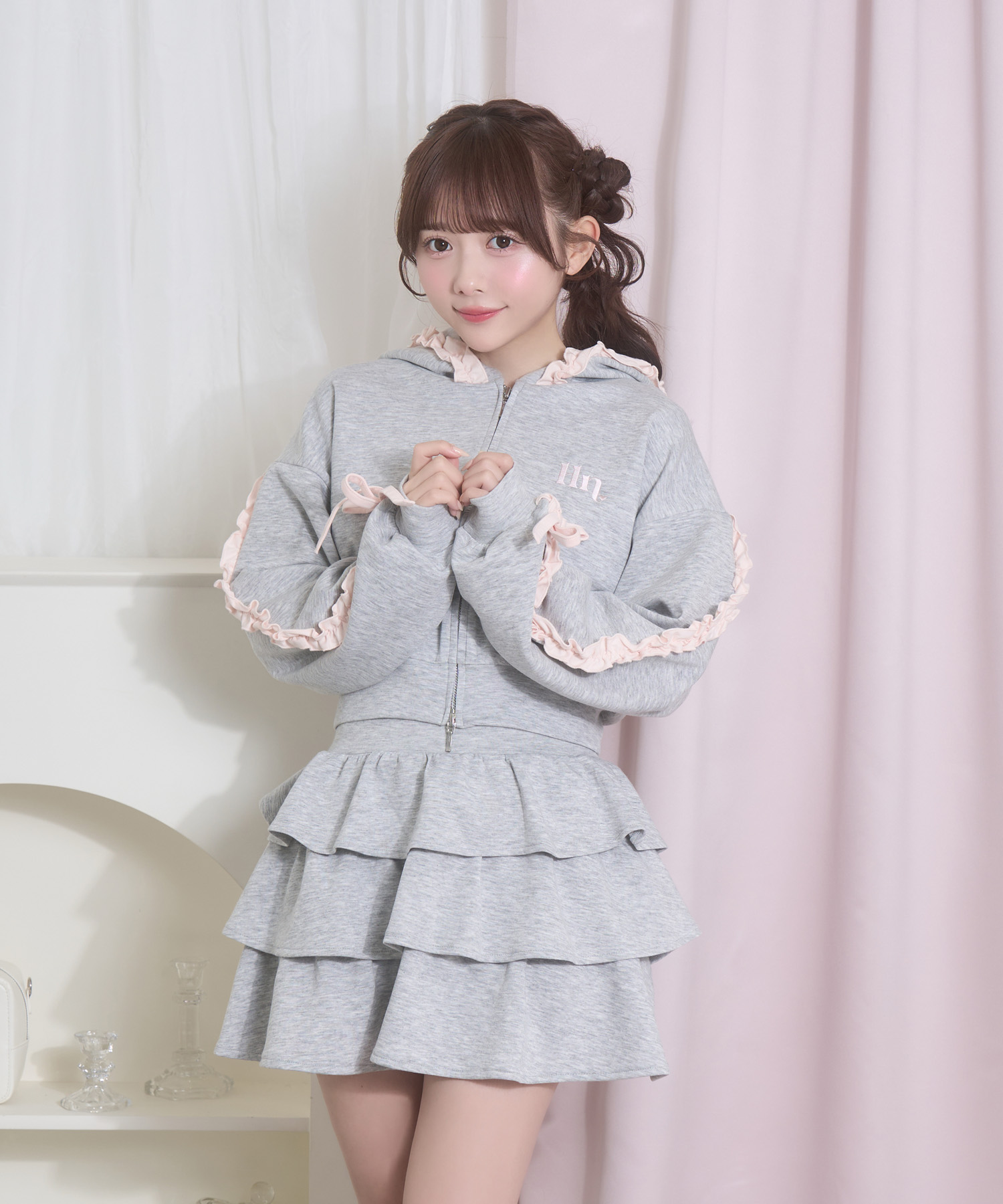 カラーフリルパーカーセットアップ