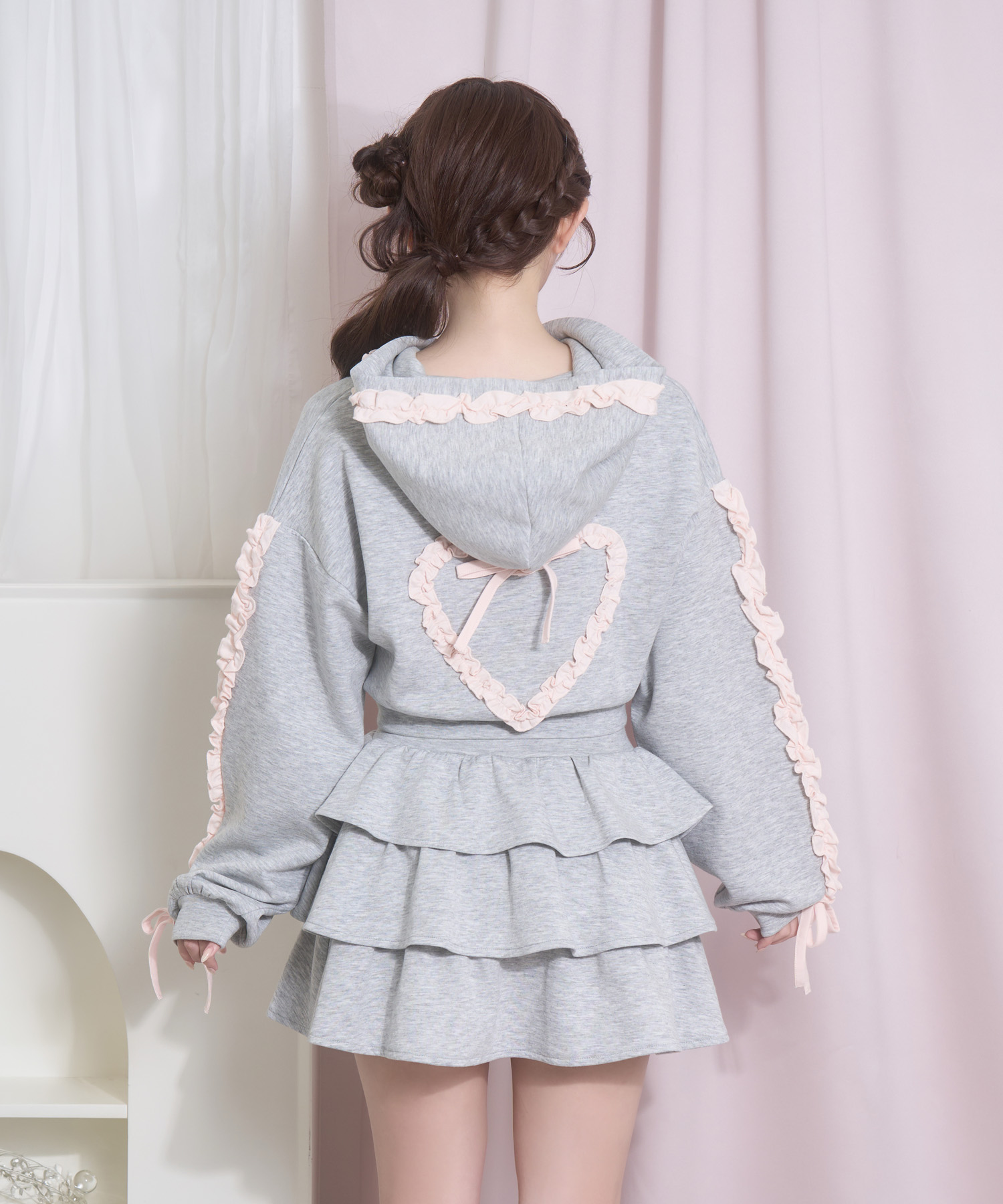 カラーフリルパーカーセットアップ