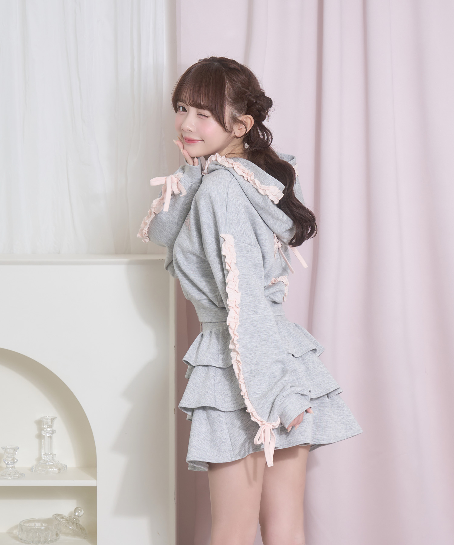 カラーフリルパーカーセットアップ