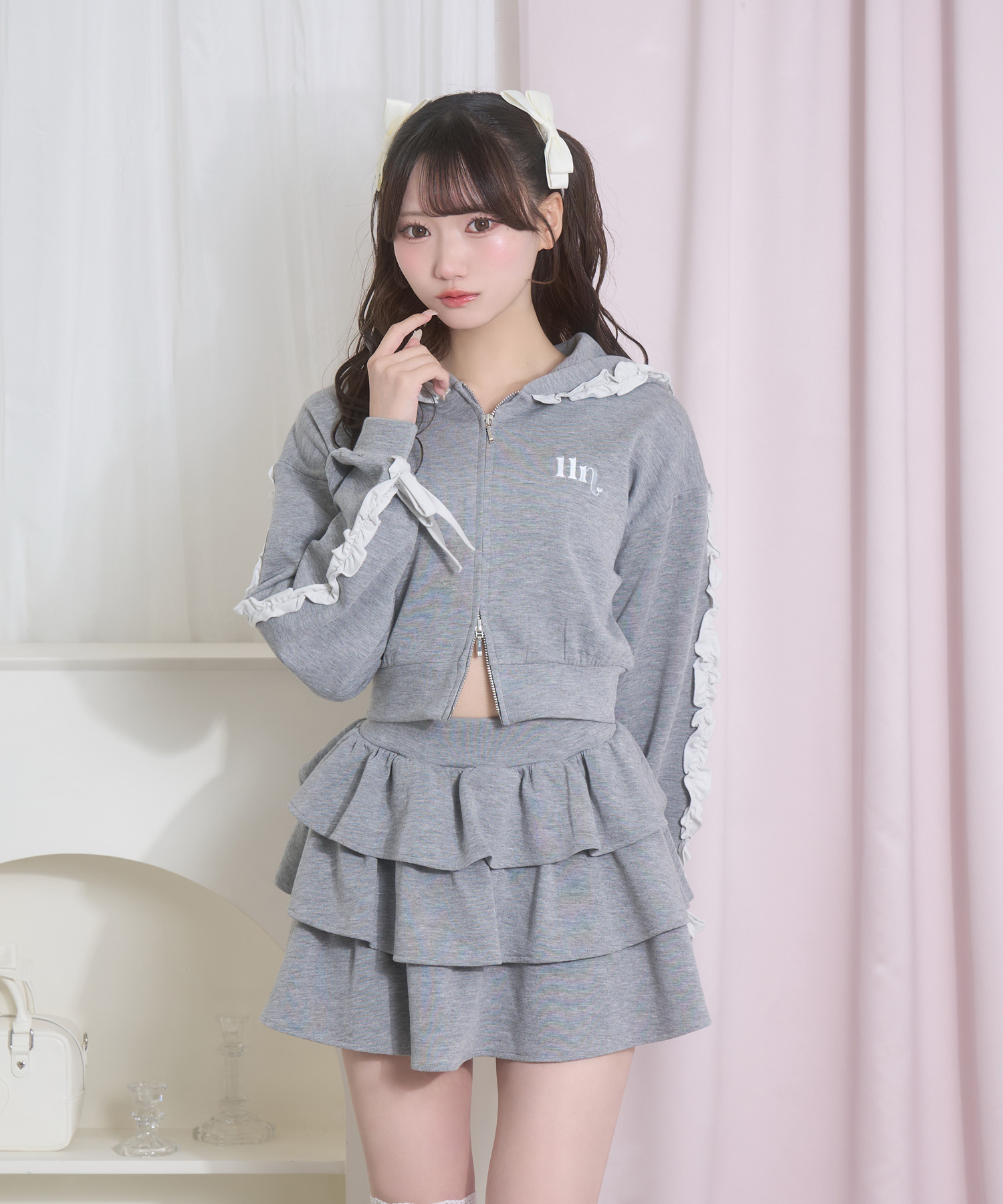 カラーフリルパーカーセットアップ