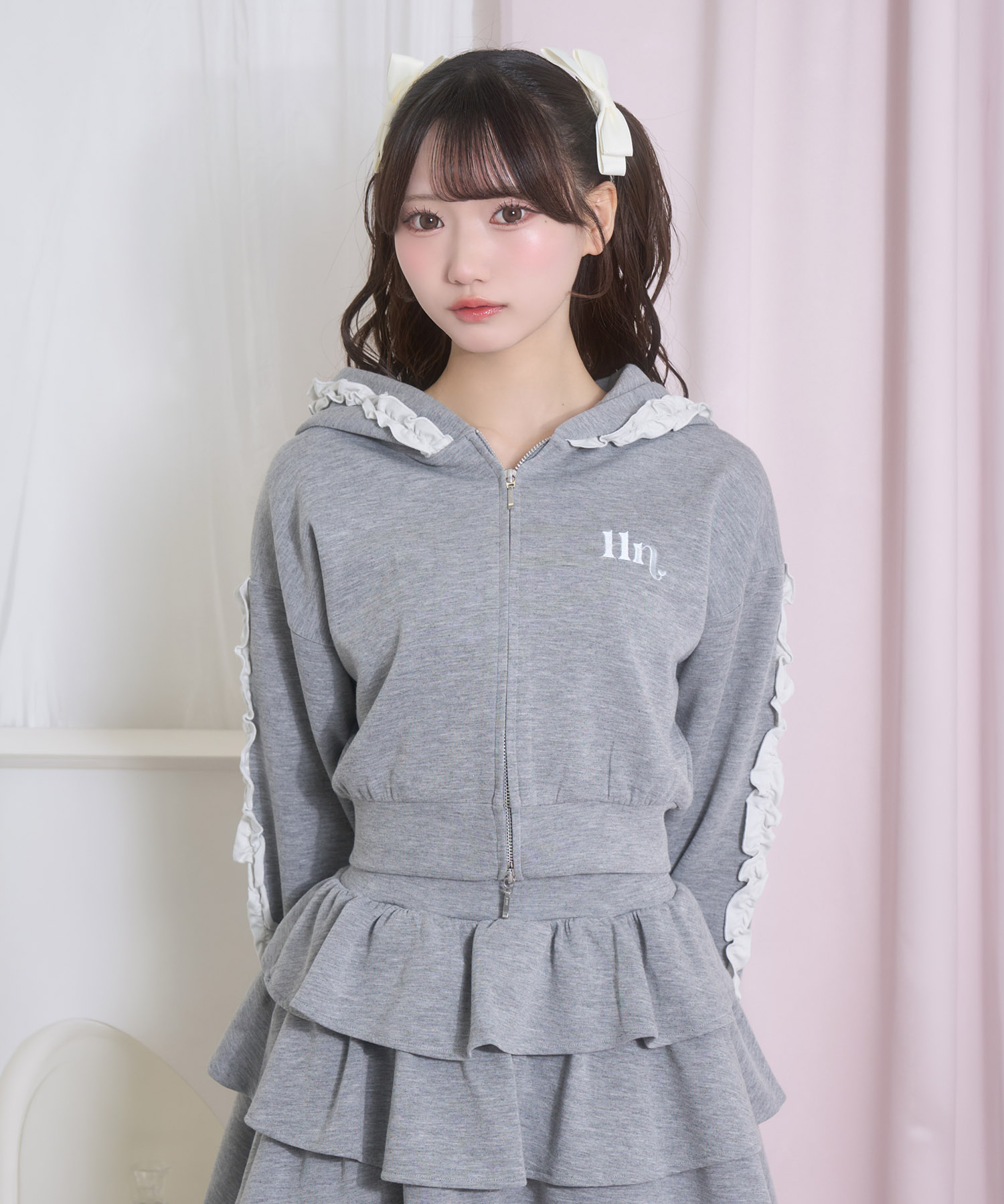 カラーフリルパーカーセットアップ