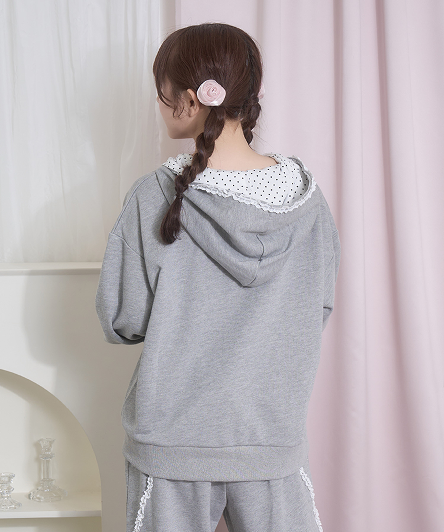 パターンアップリケジップパーカー