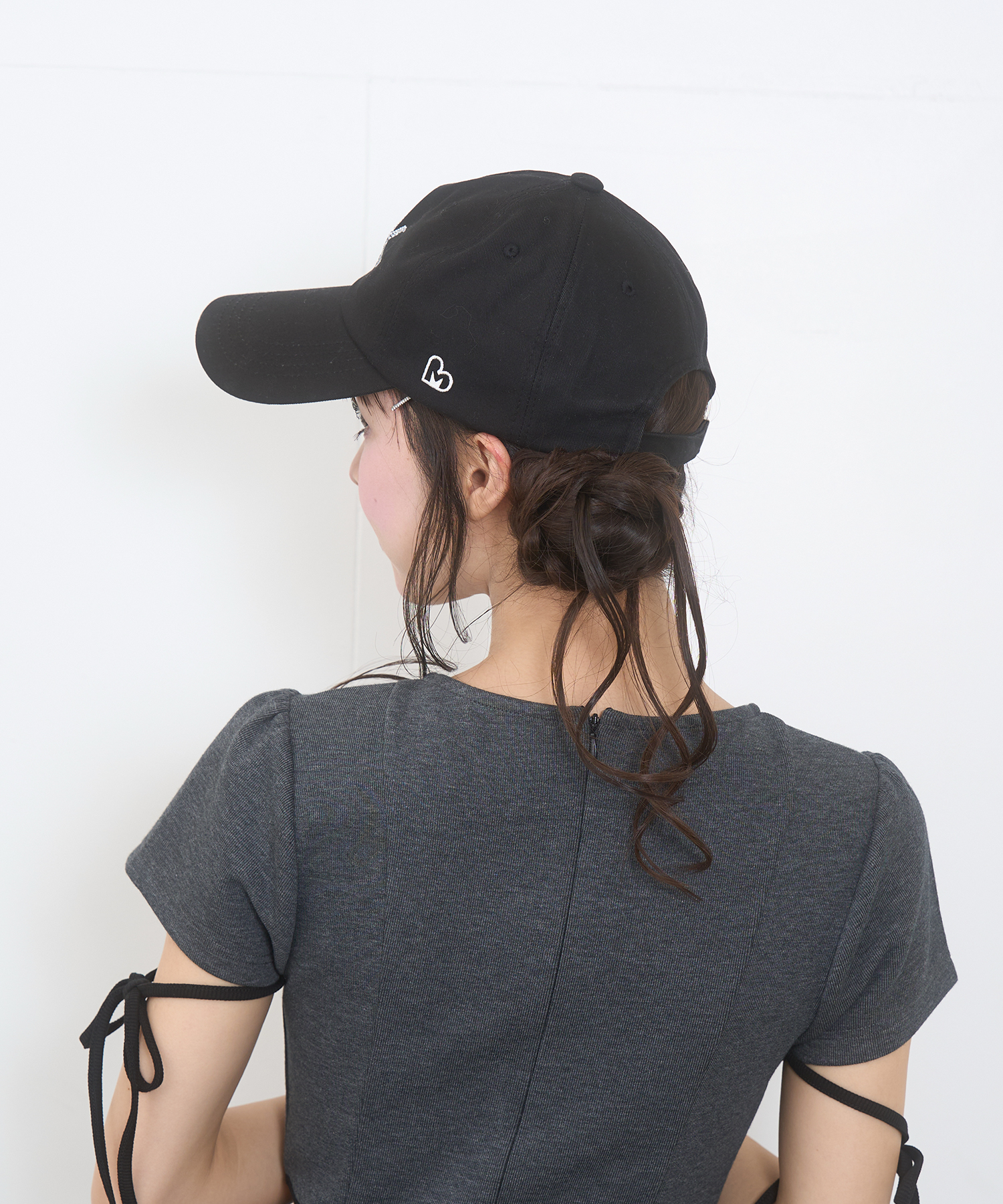 ビジューロゴキャップ