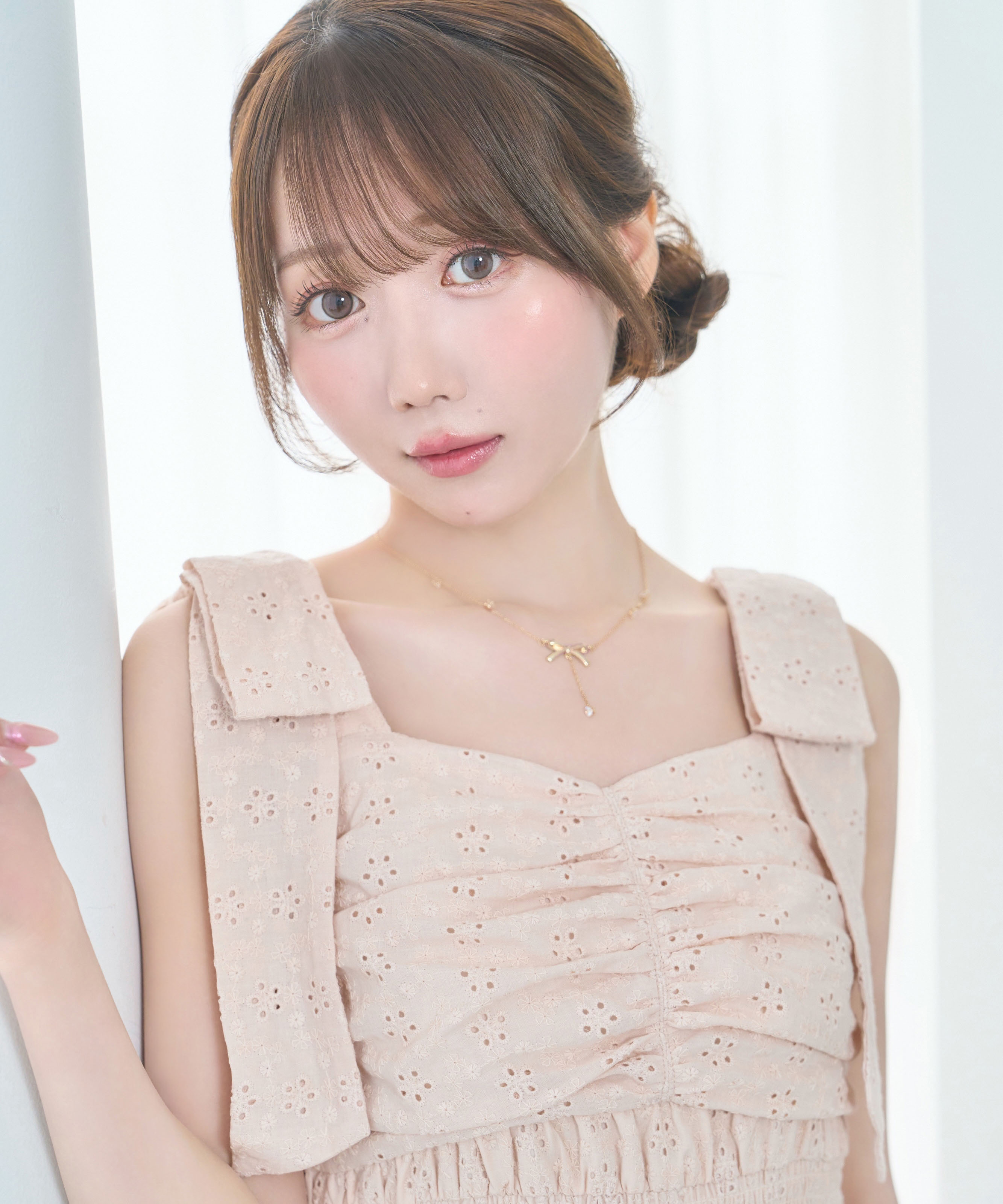 Ribbon charm neckless