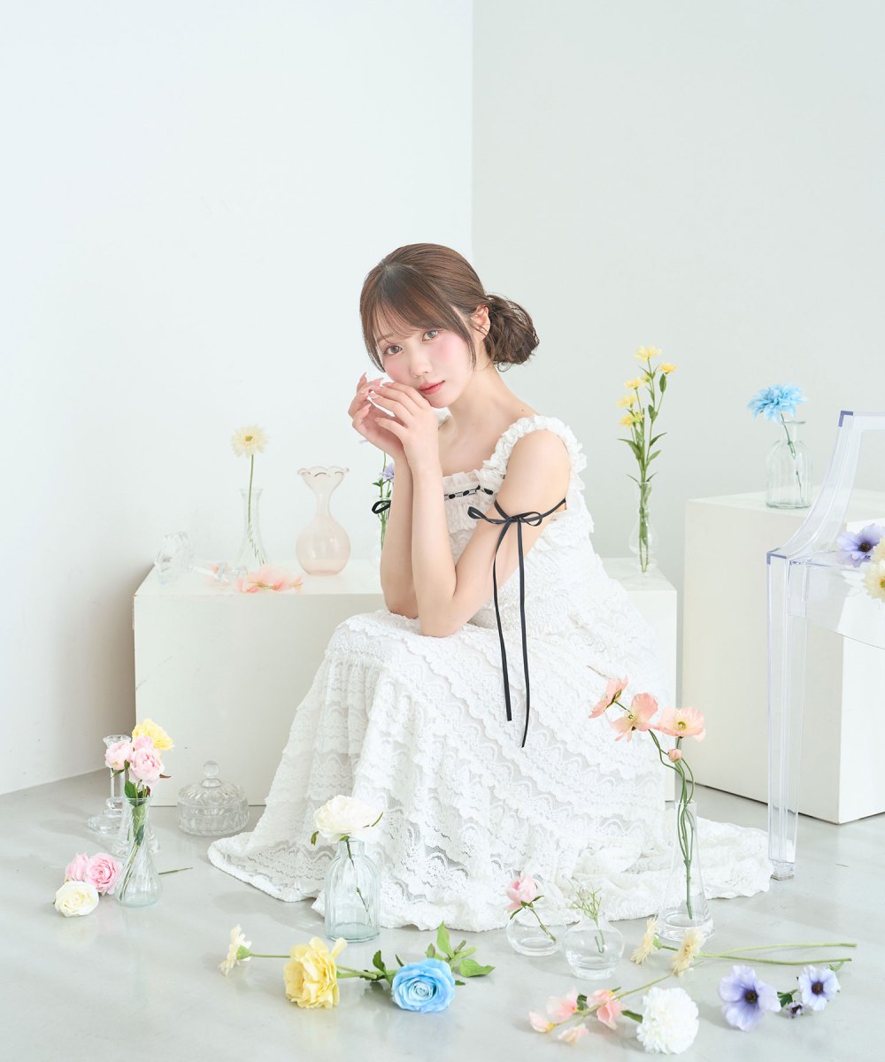 Cut sew lace dress – BUNNY APARTMENT
