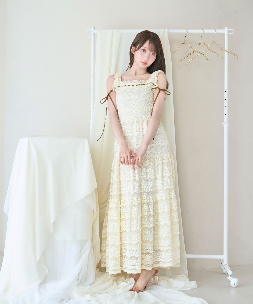 Cut sew lace dress – BUNNY APARTMENT