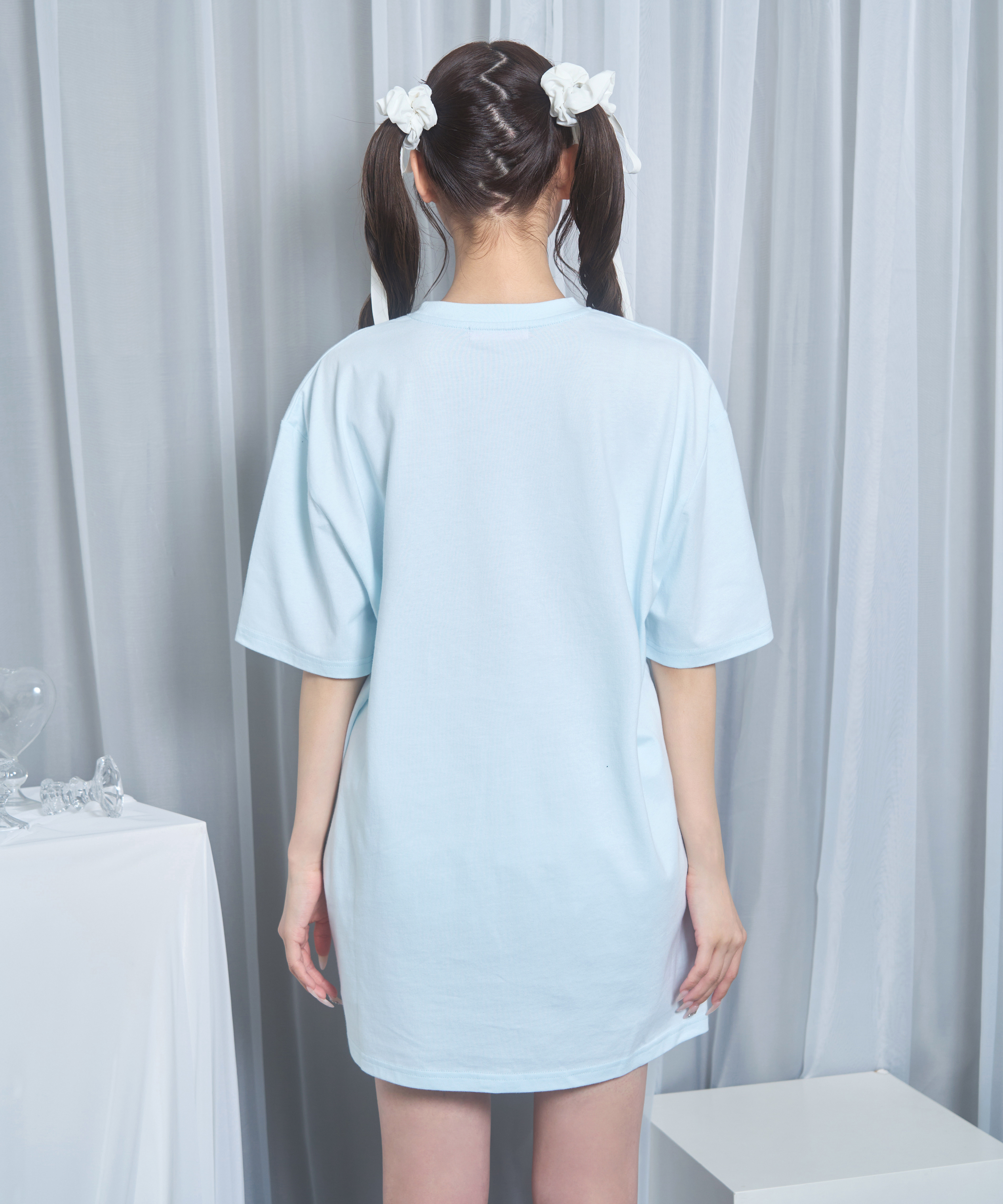 playing dog Tシャツ