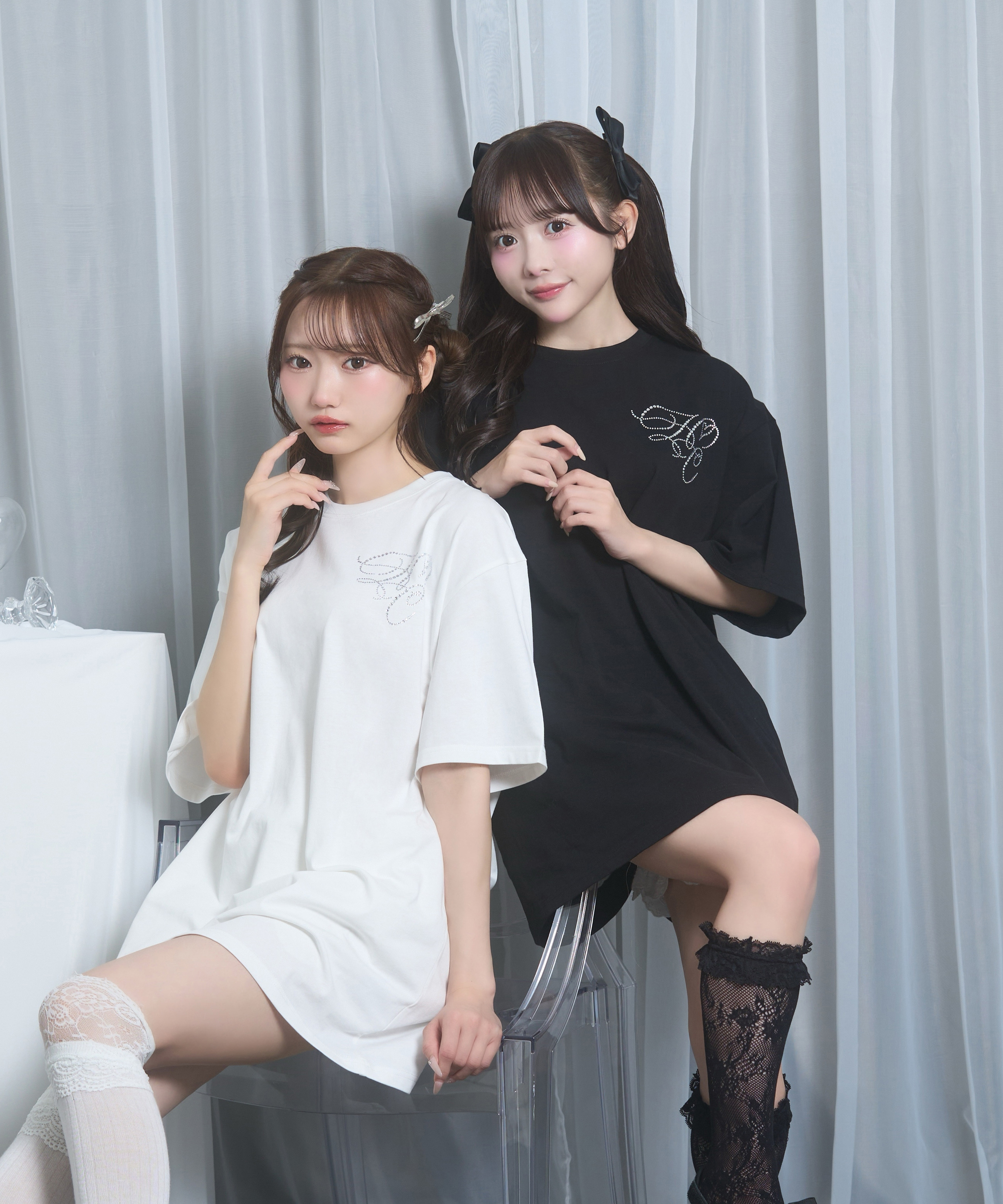 dog charm Tシャツ