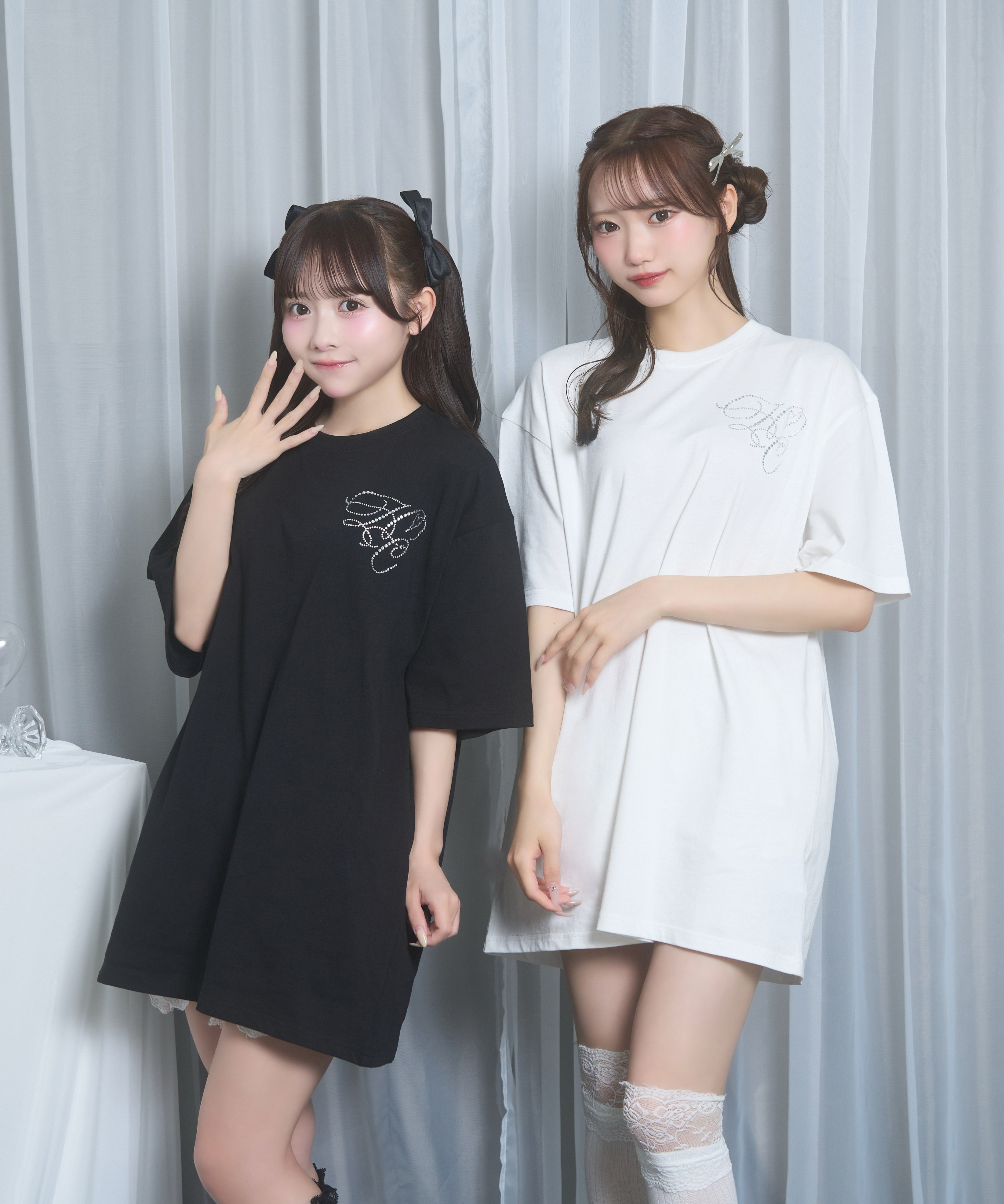 dog charm Tシャツ