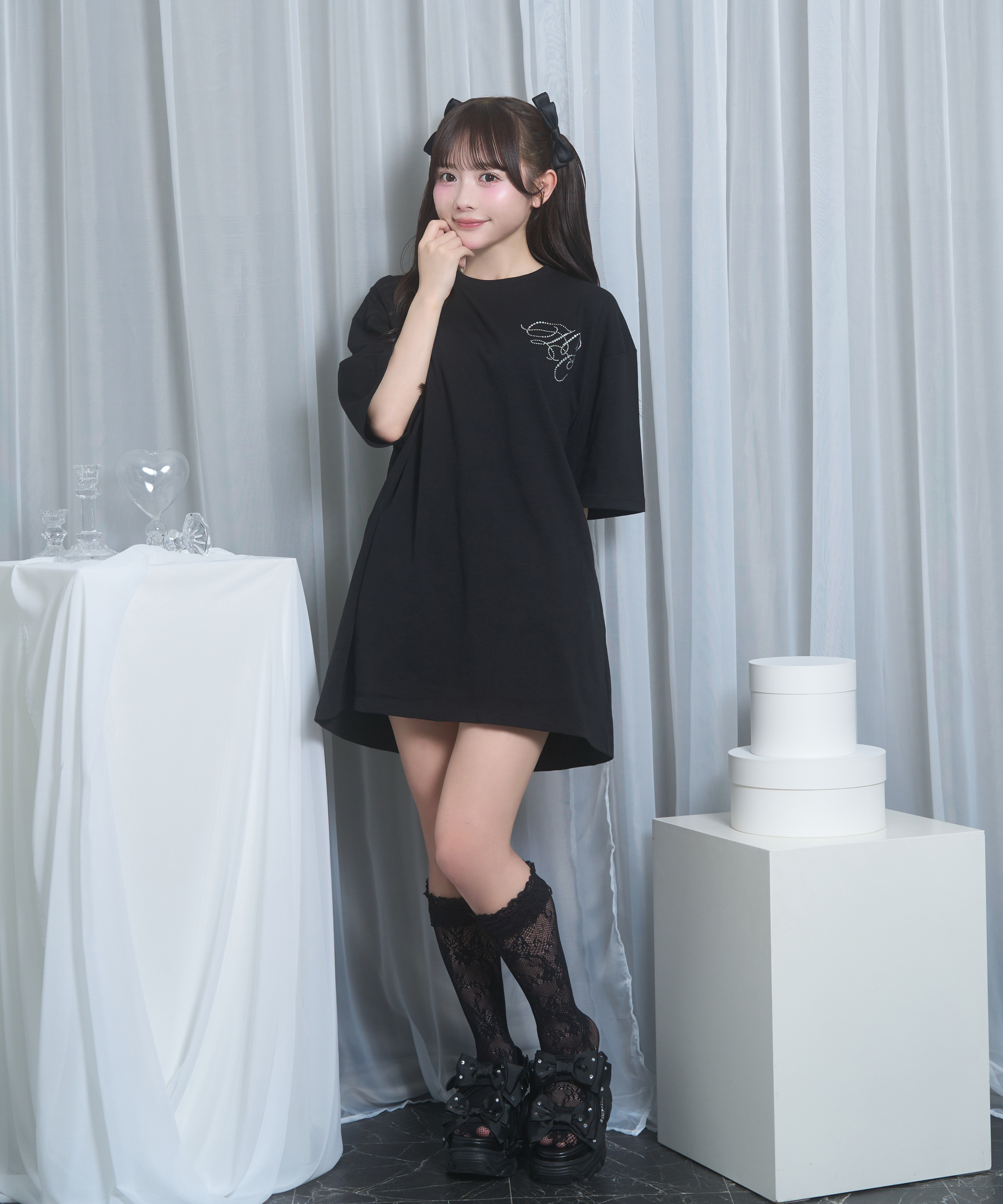 dog charm Tシャツ