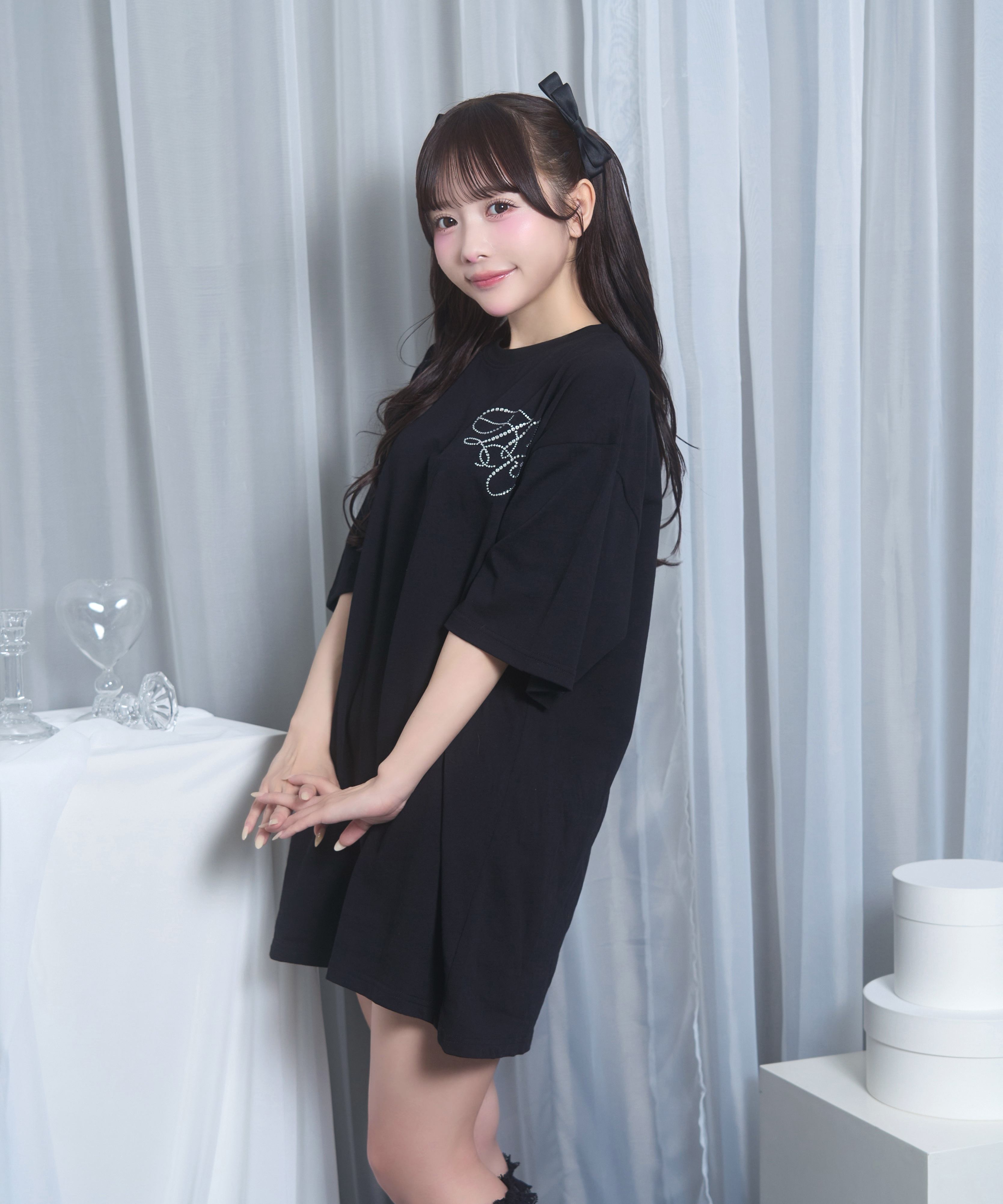 dog charm Tシャツ