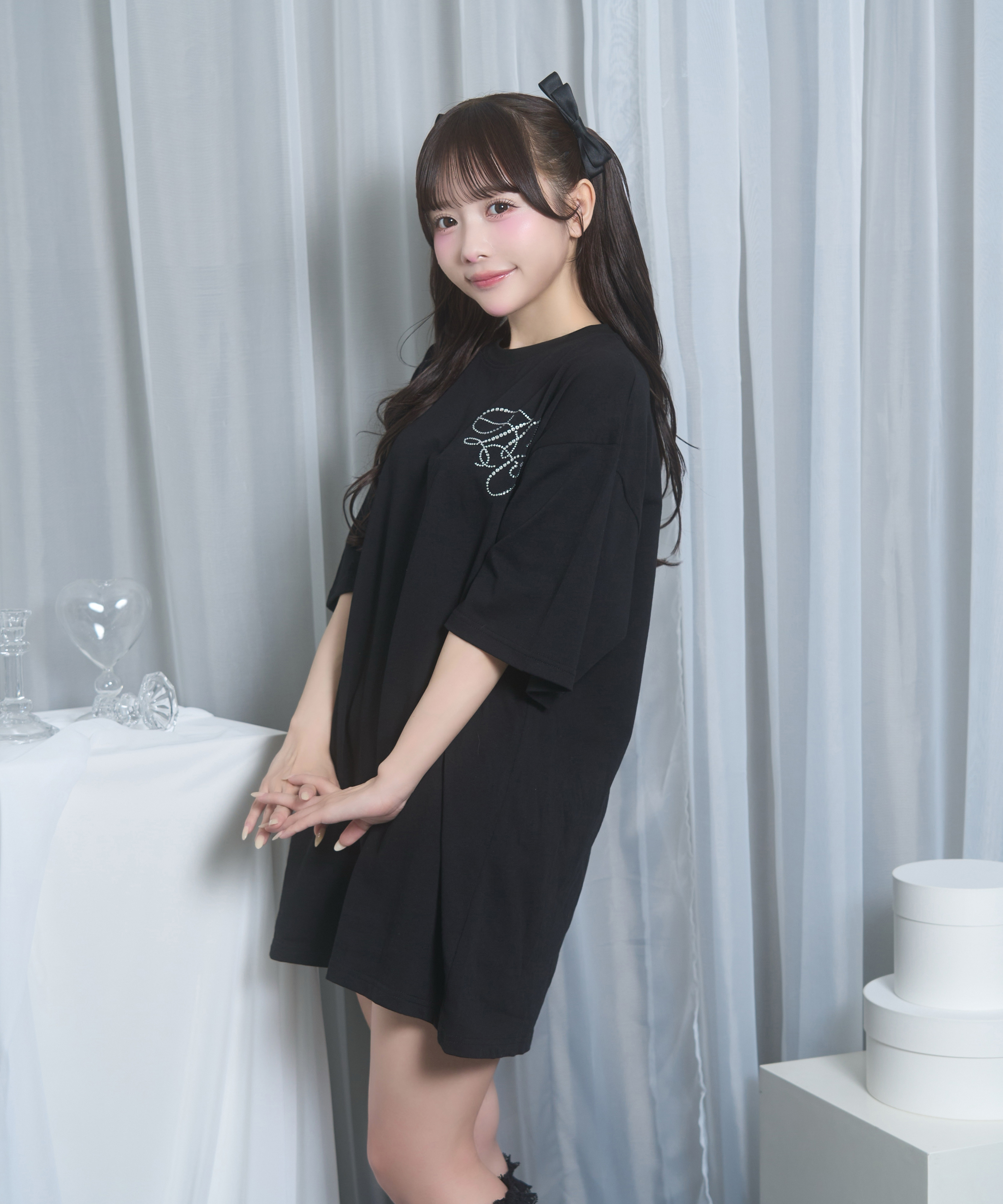 dog charm Tシャツ