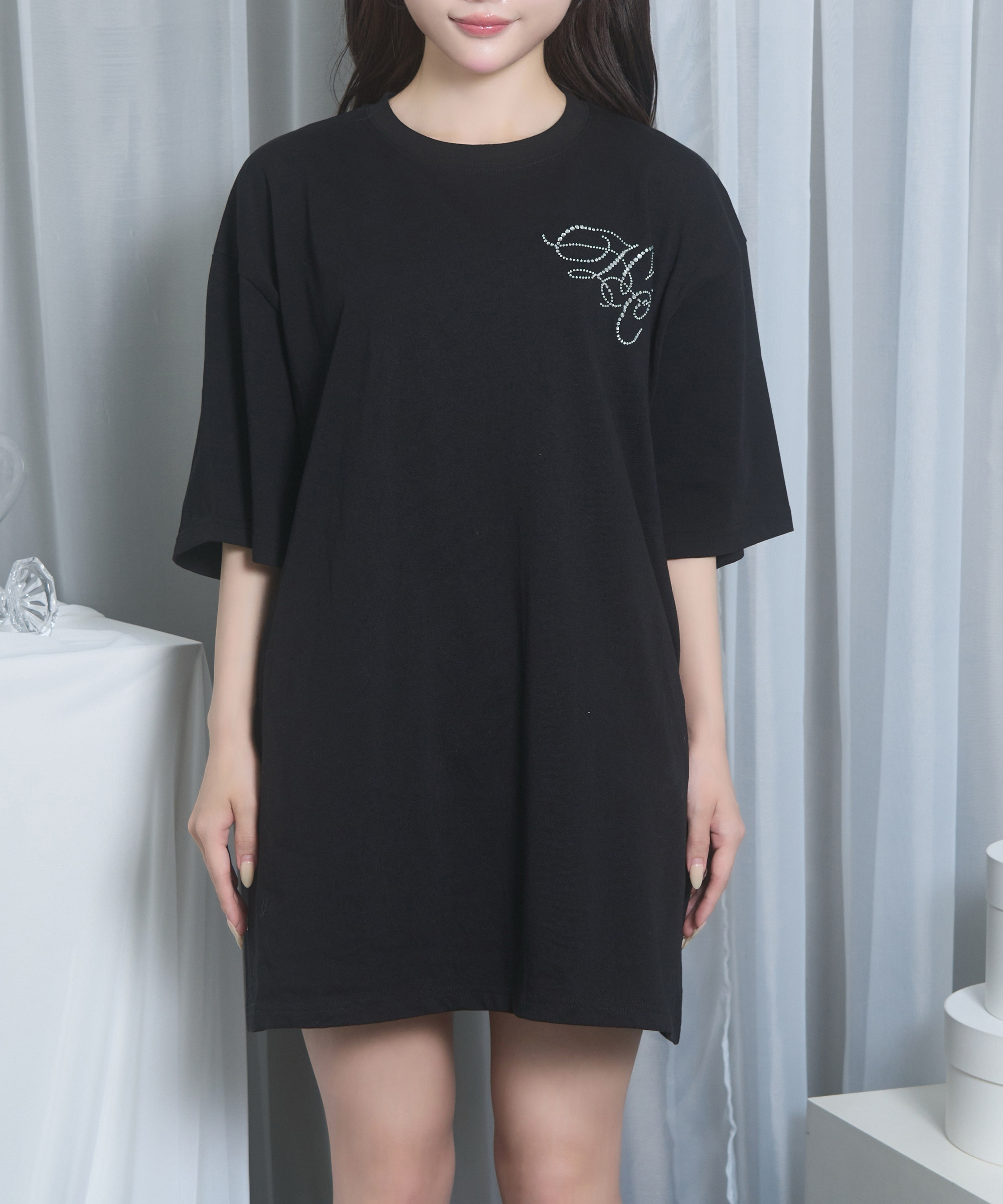 dog charm Tシャツ