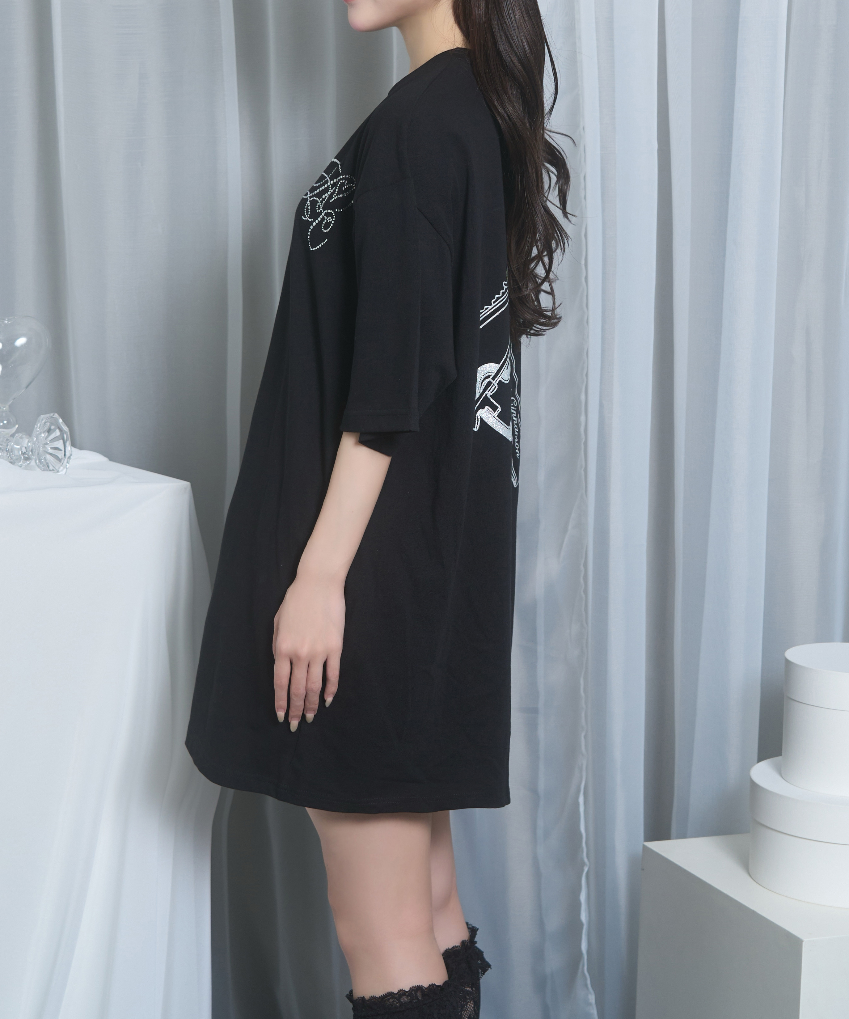 dog charm Tシャツ