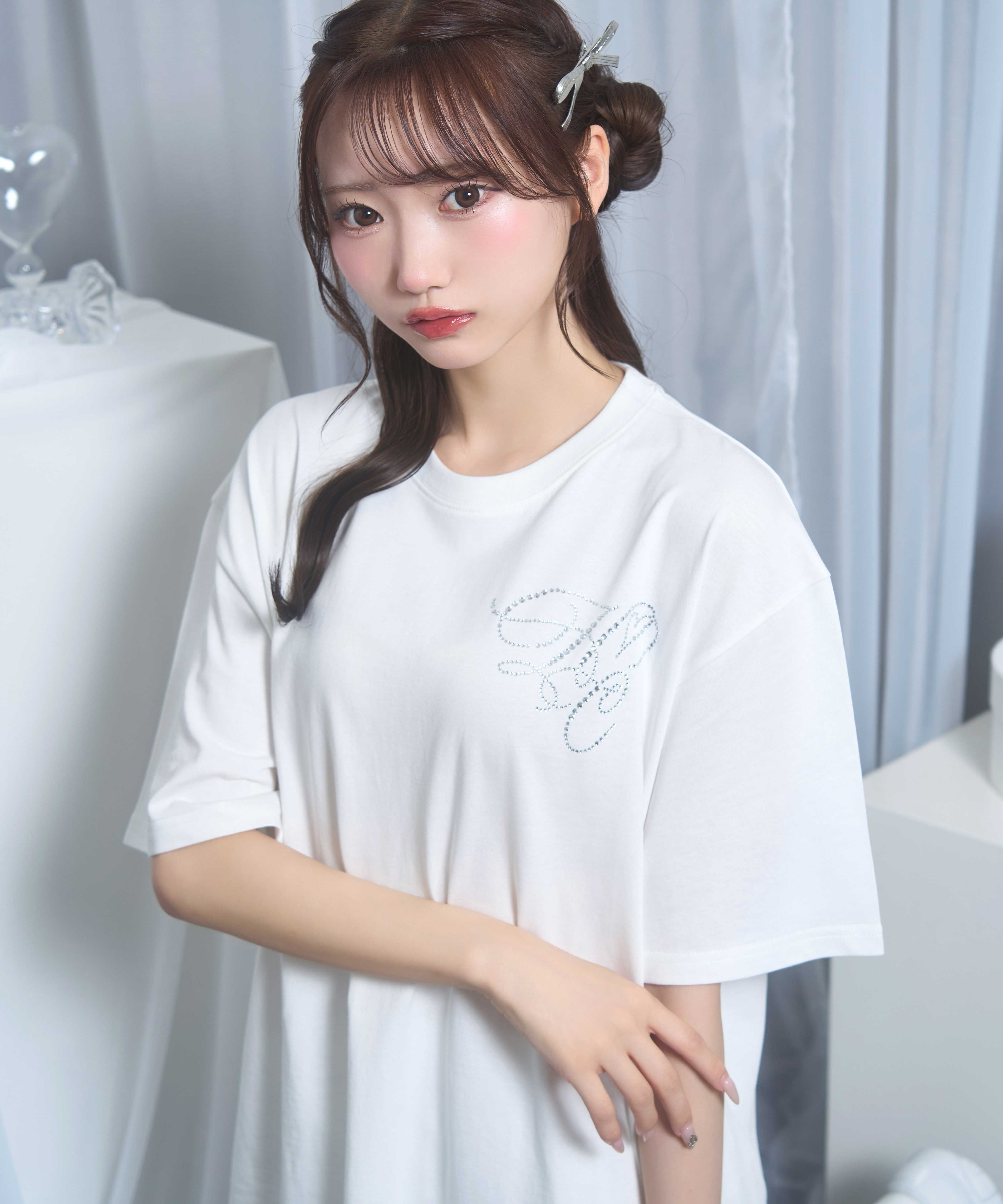 dog charm Tシャツ