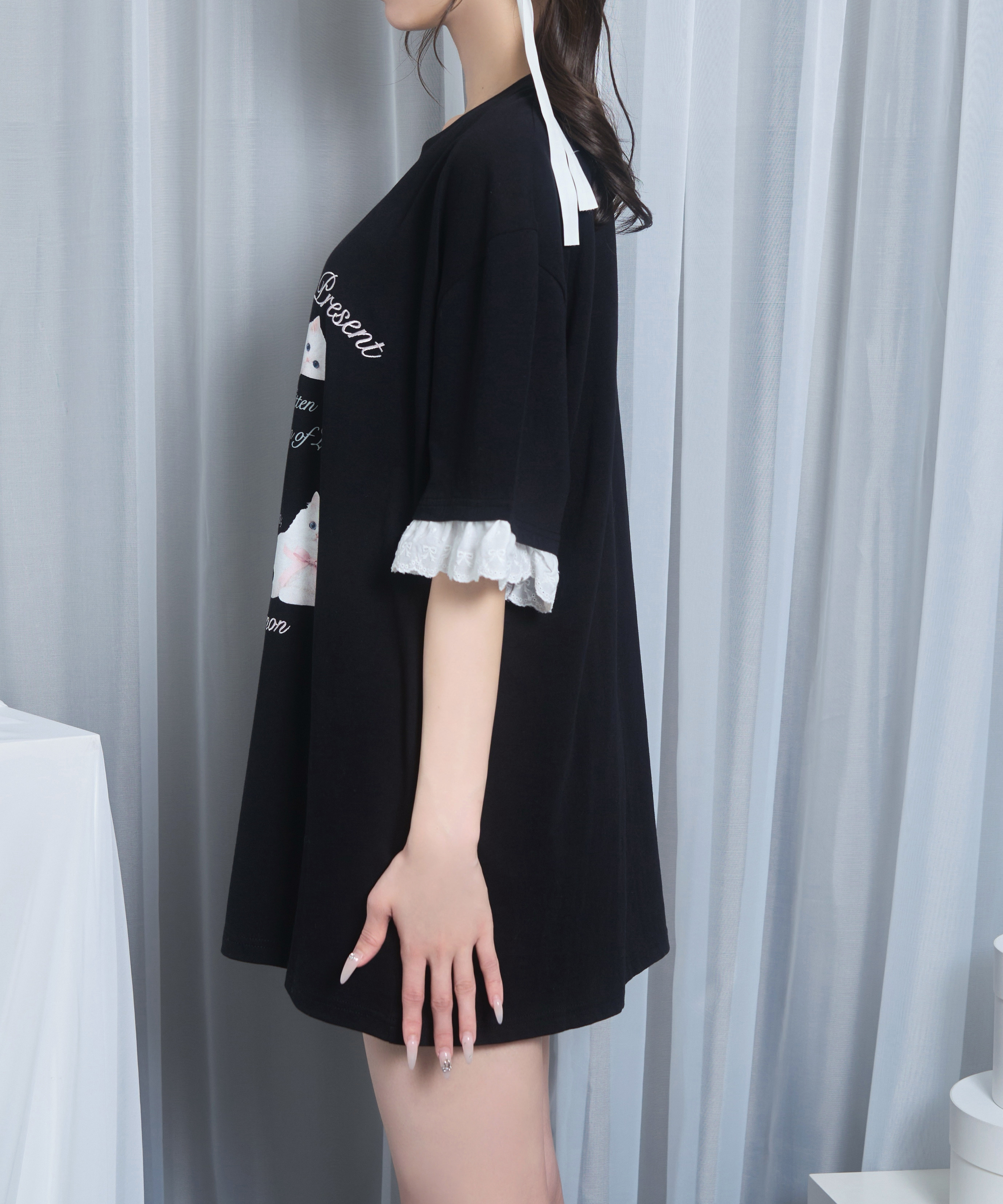 ribbon kitten Tシャツ