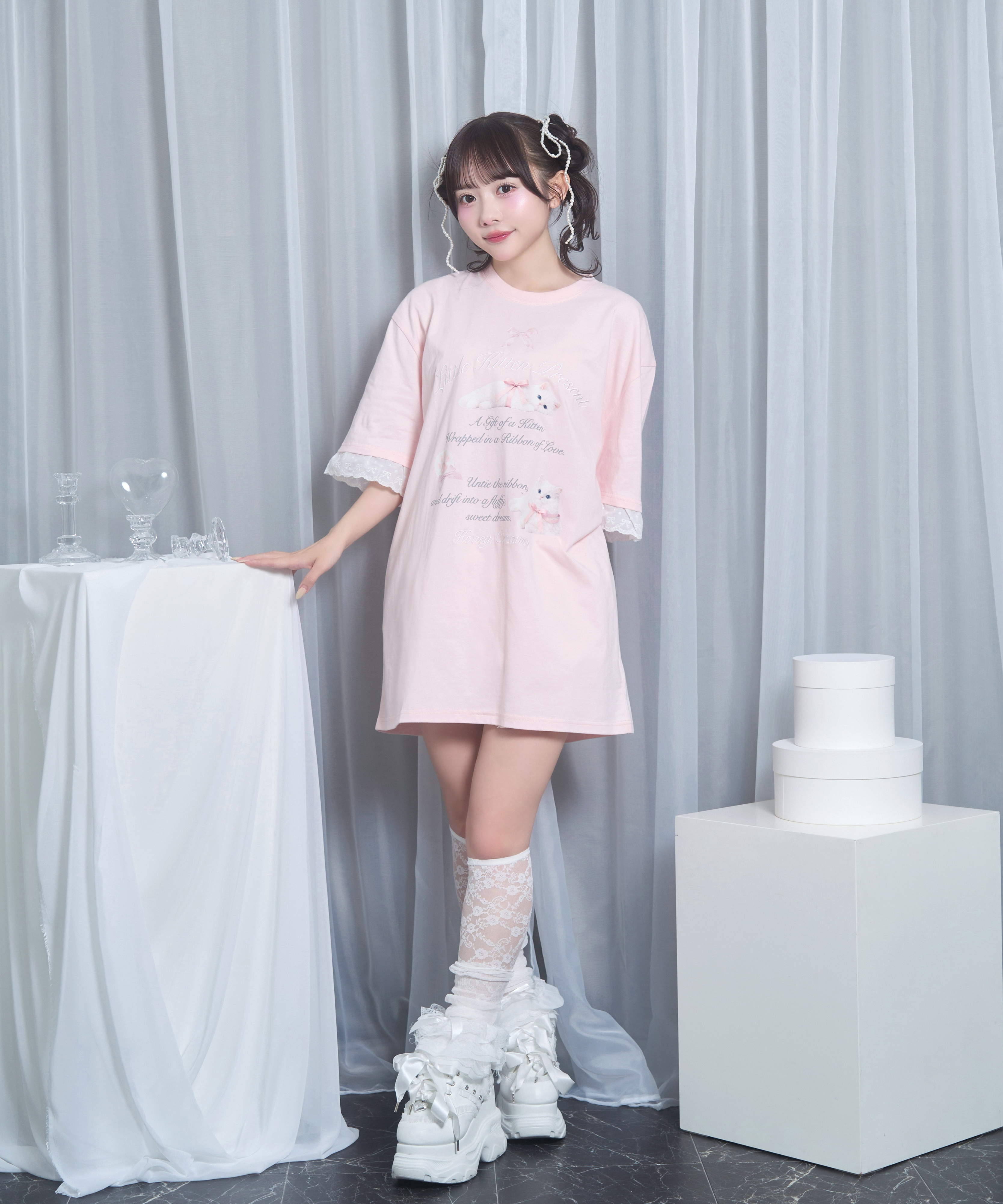 ribbon kitten Tシャツ