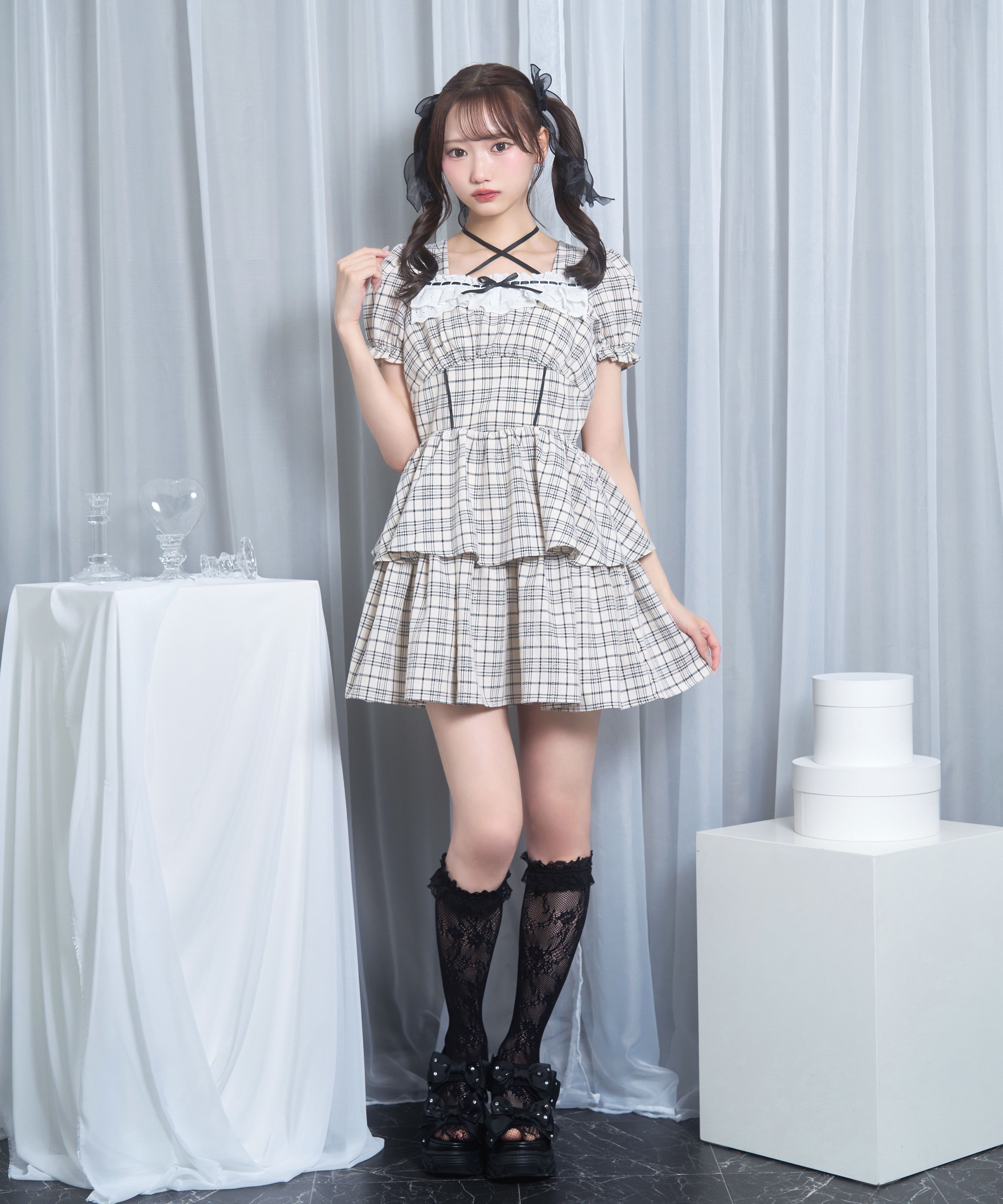 デコルテリボンチェックワンピース