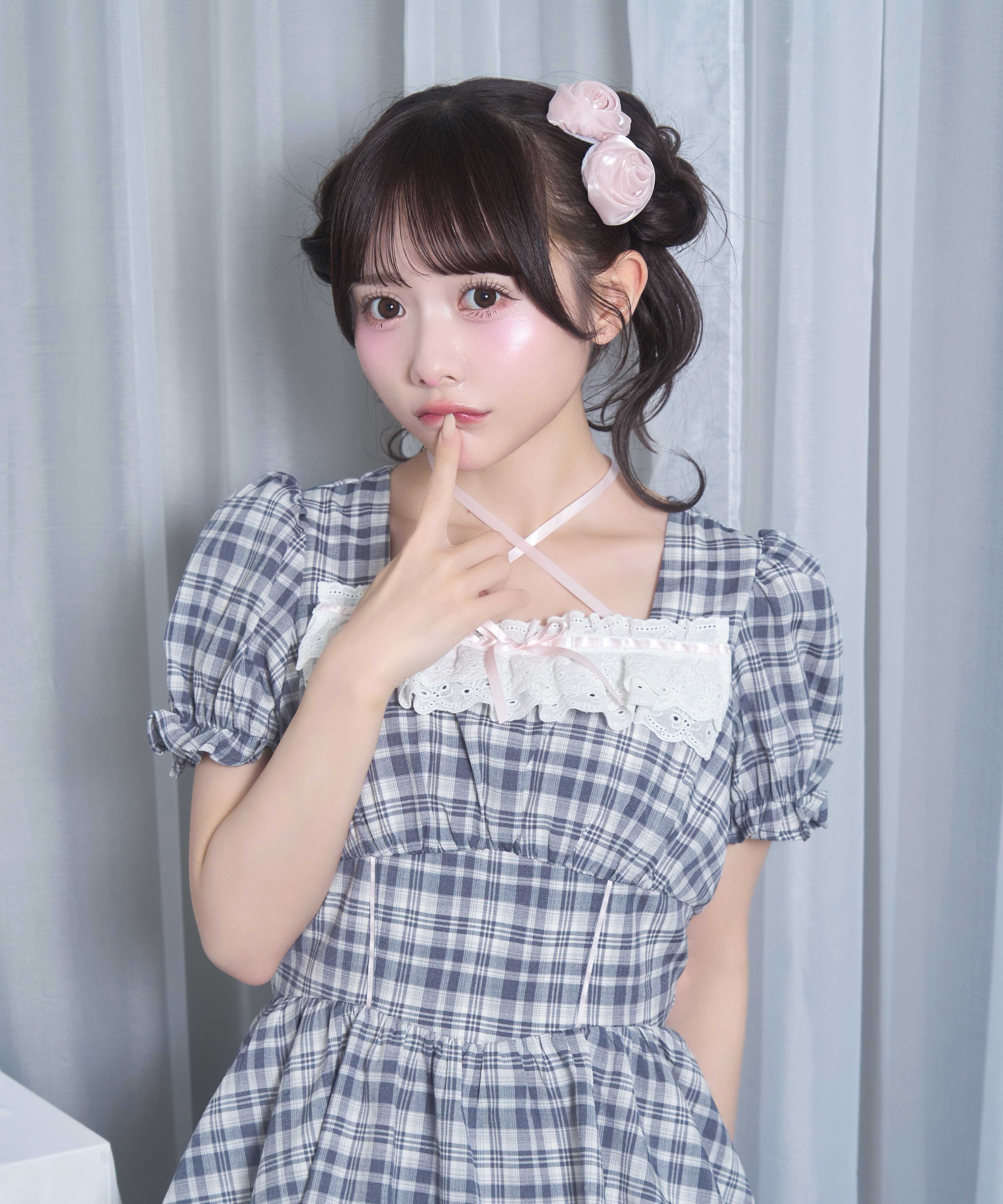 デコルテリボンチェックワンピース