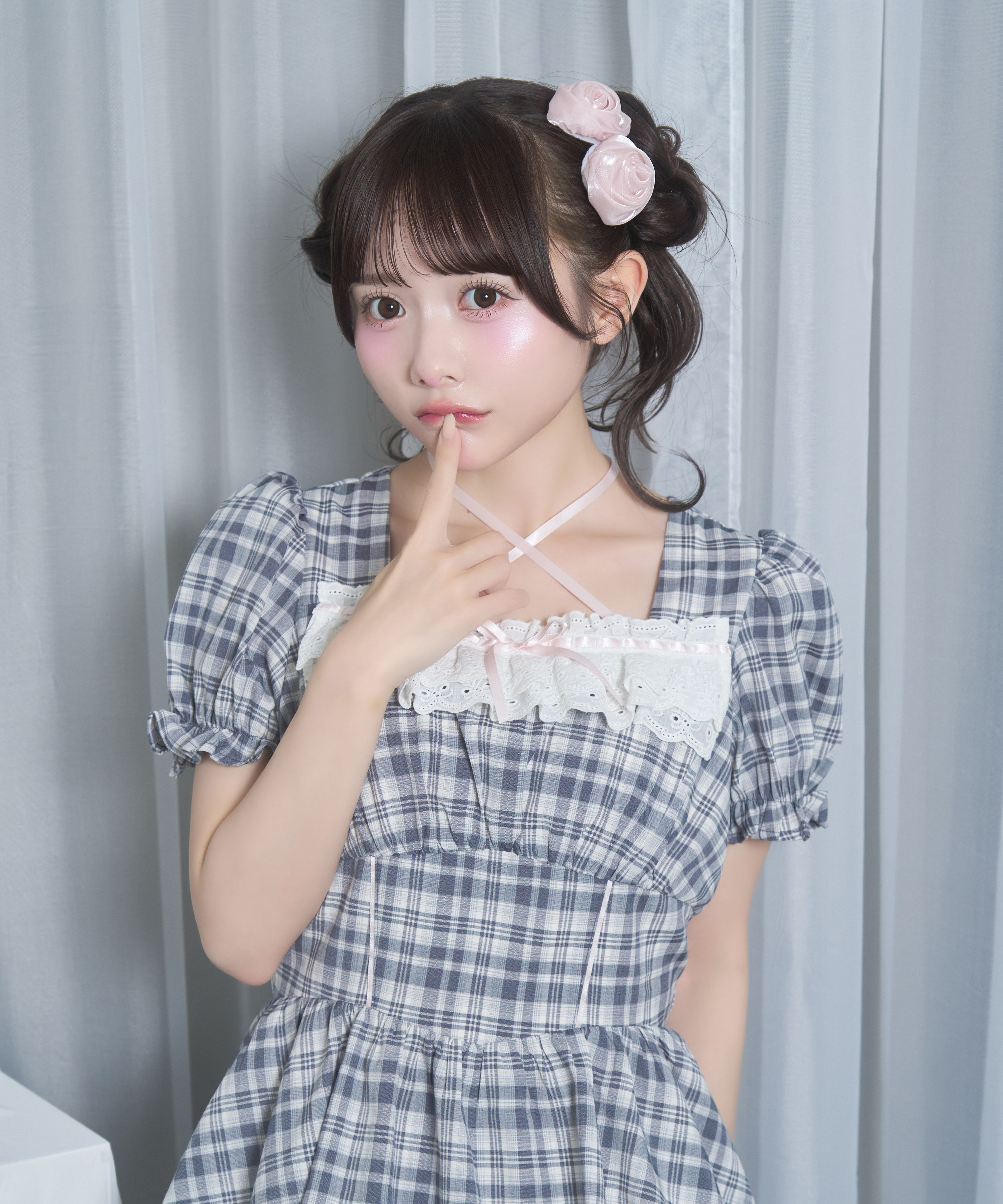 デコルテリボンチェックワンピース
