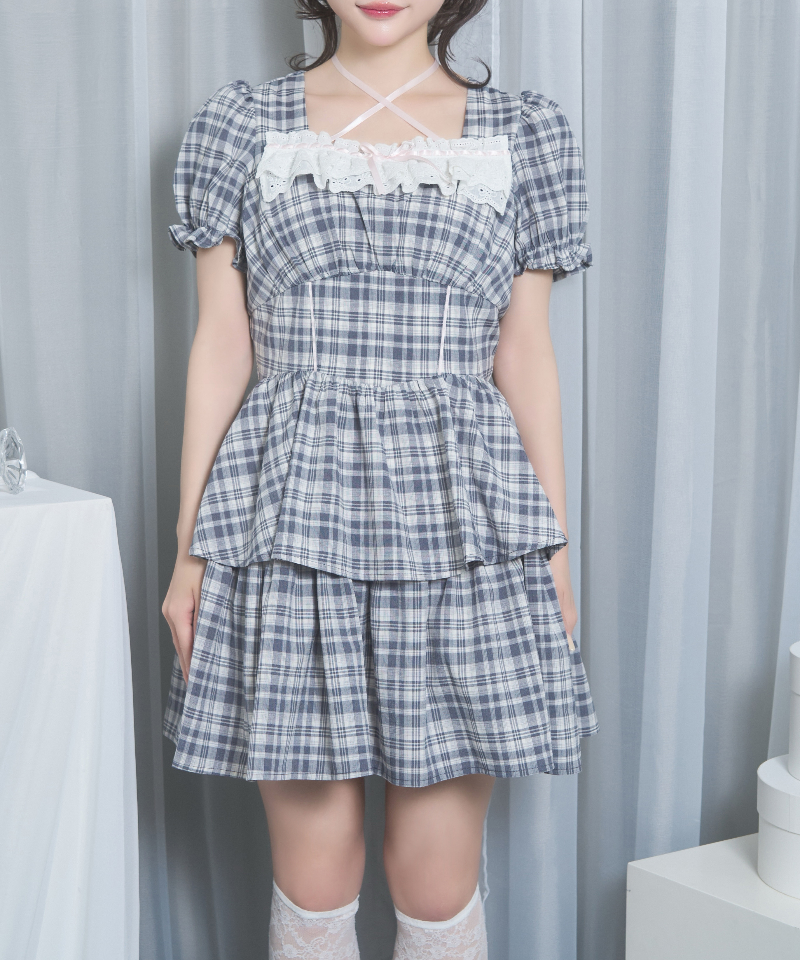 デコルテリボンチェックワンピース