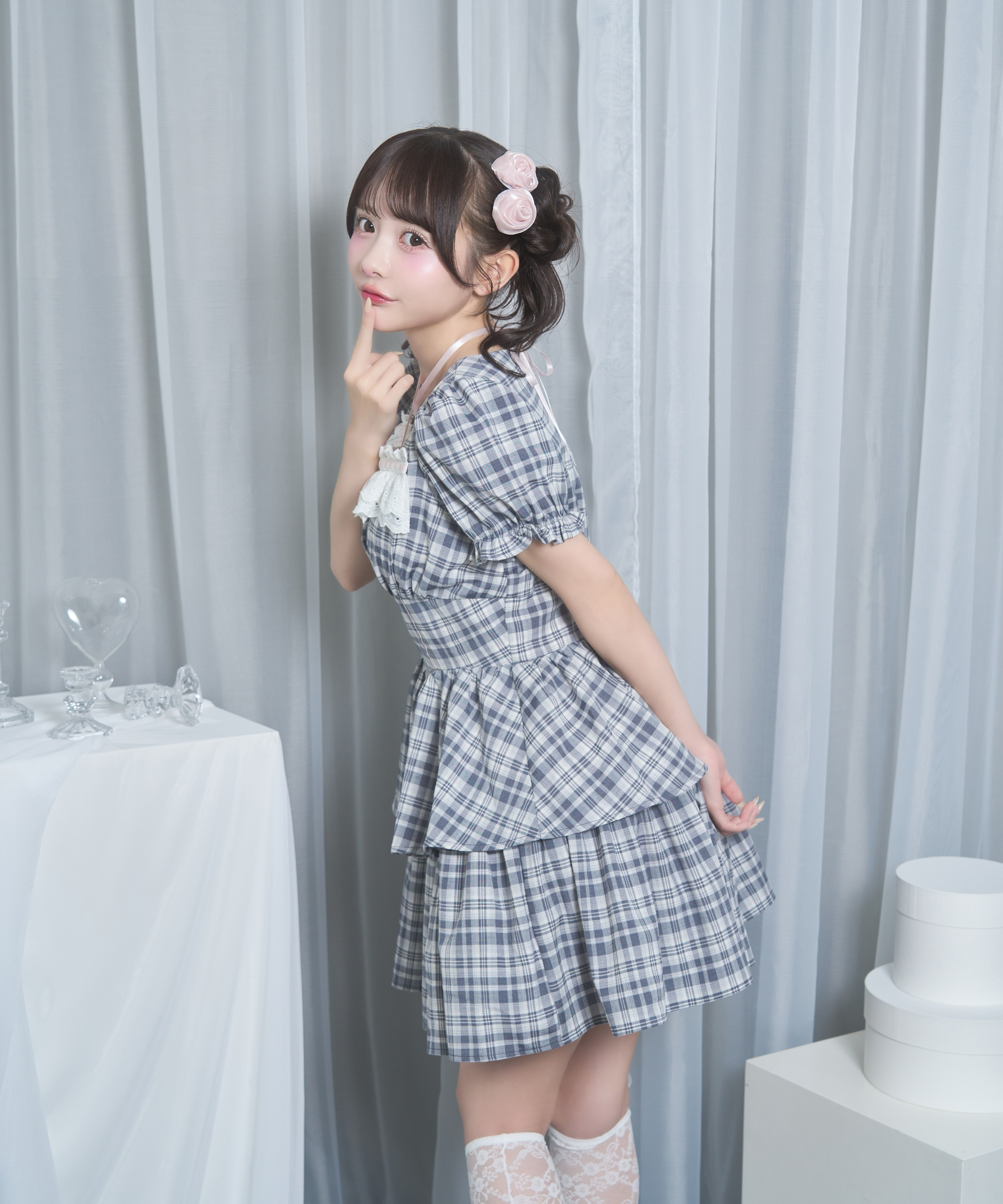 デコルテリボンチェックワンピース