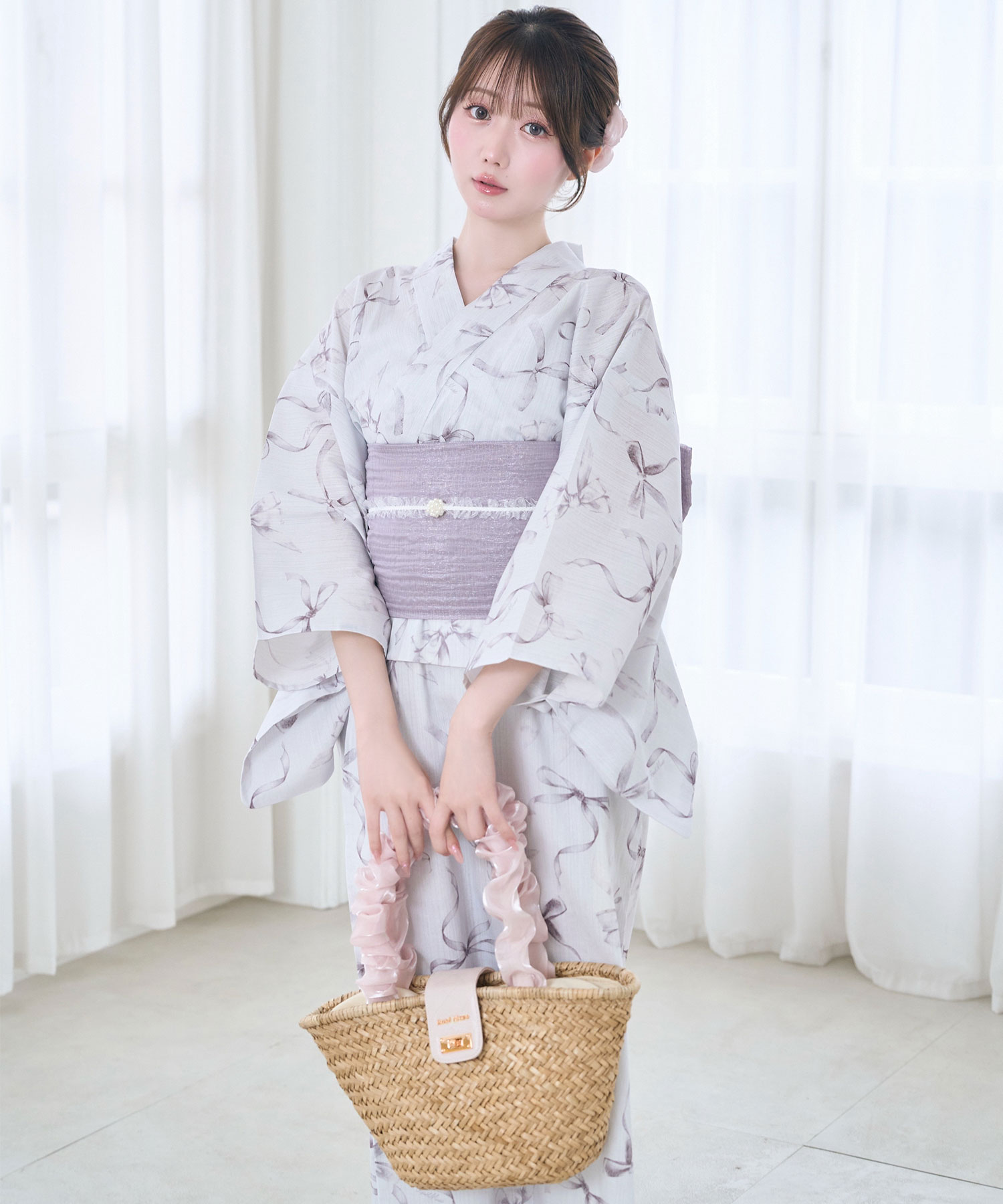 Scrunch handle basket bag