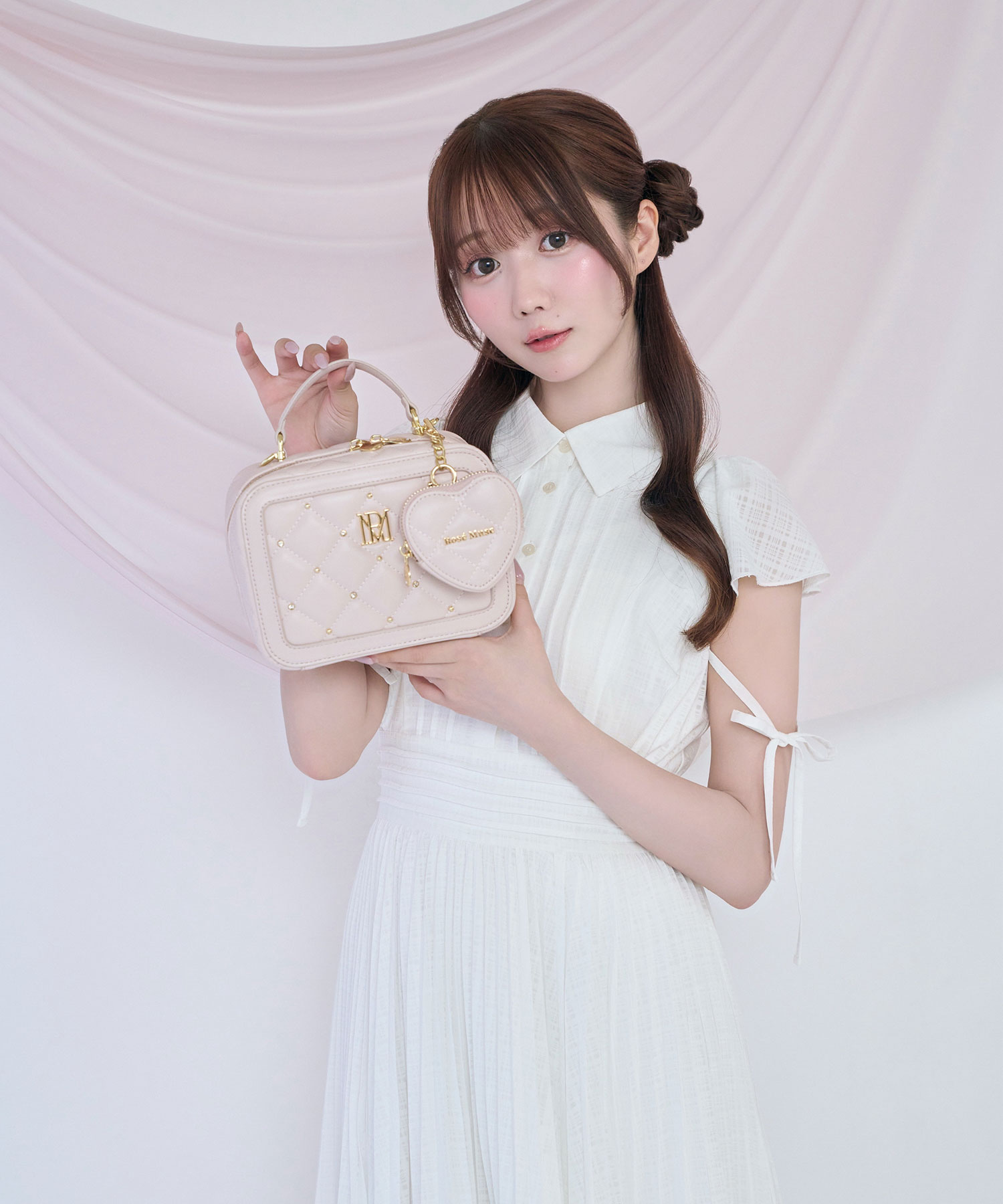 point vanity bag with heart pouch