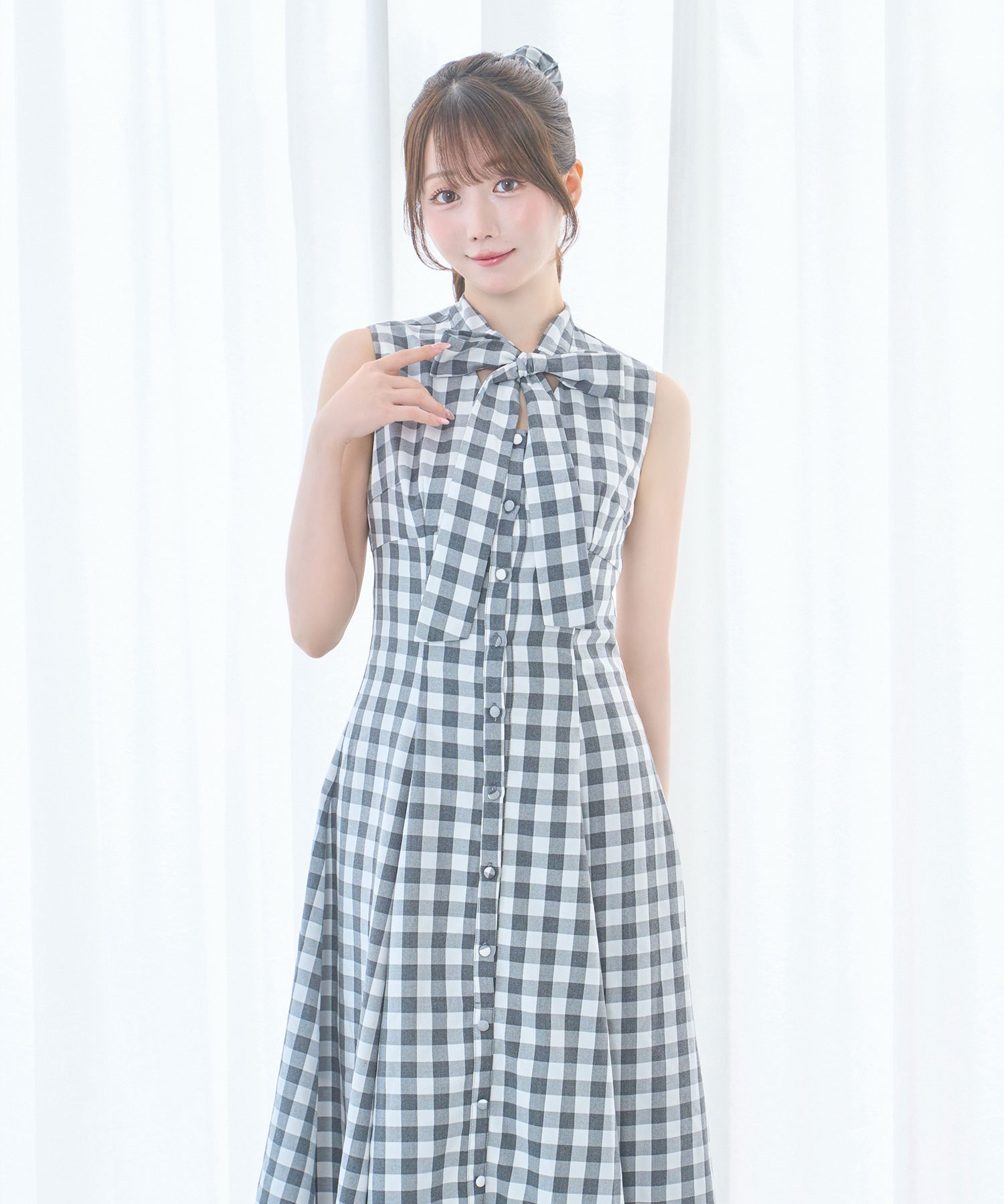 Gingham check ribbon dress