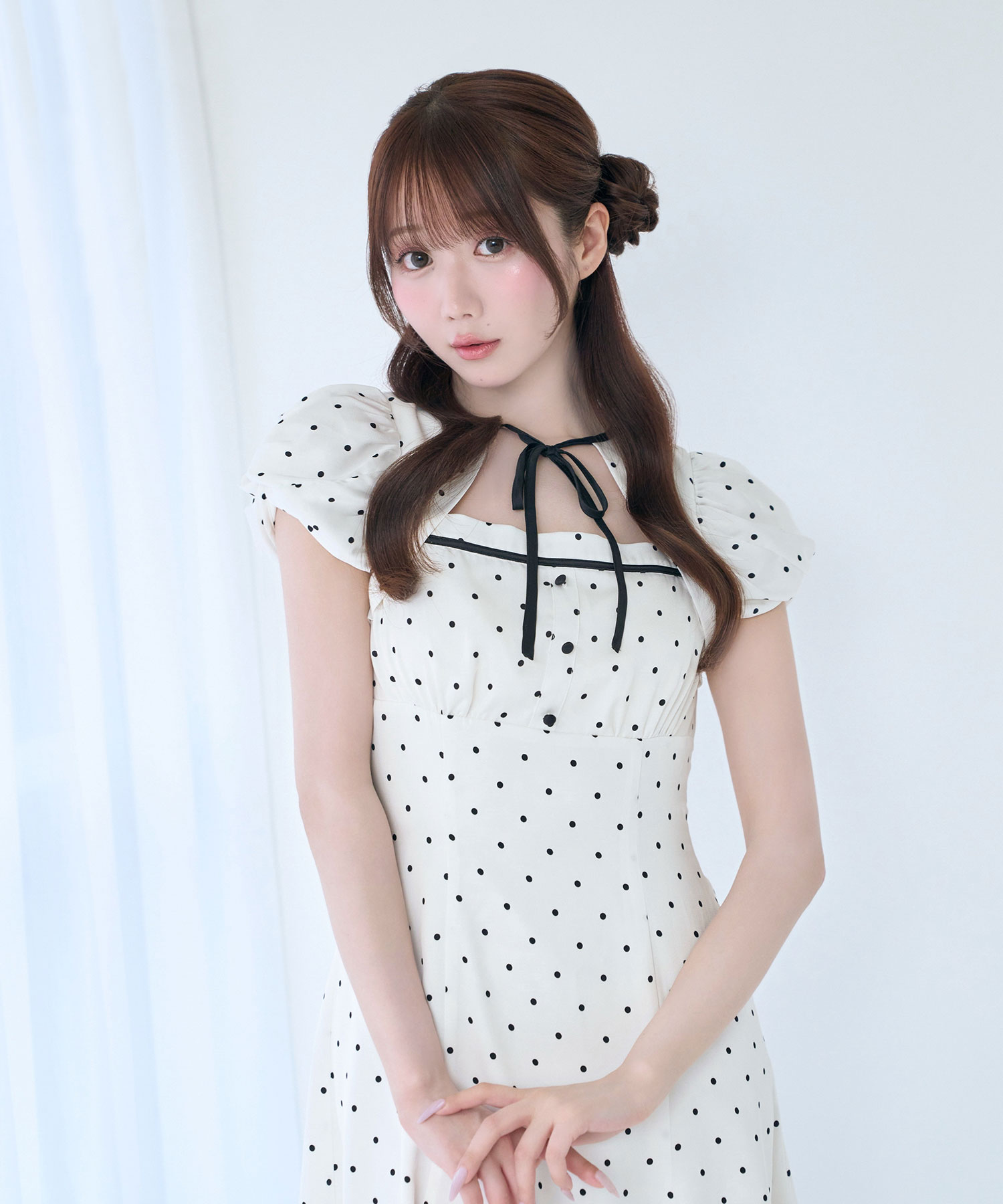 Piping puff sleeve dress