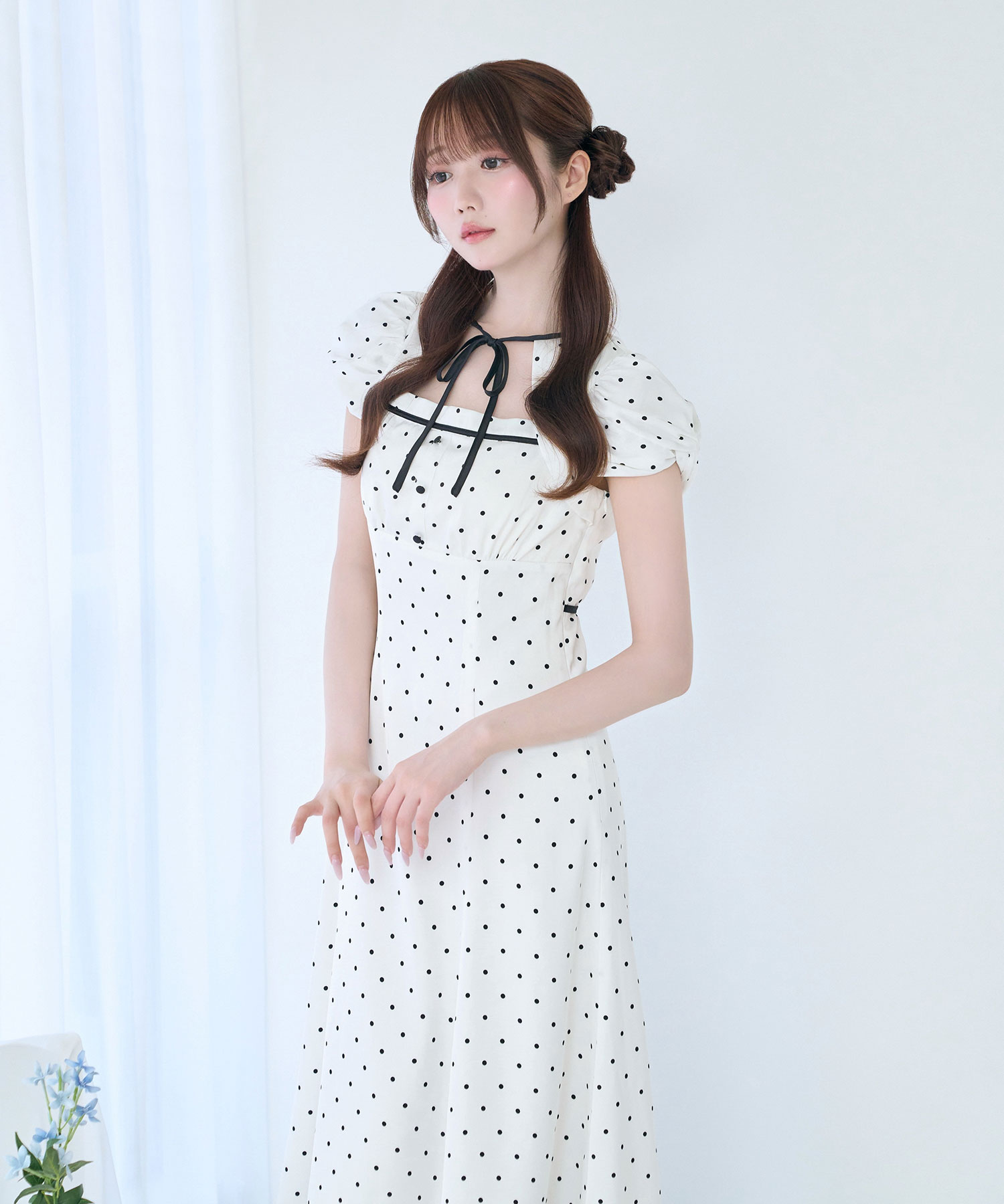 Piping puff sleeve dress