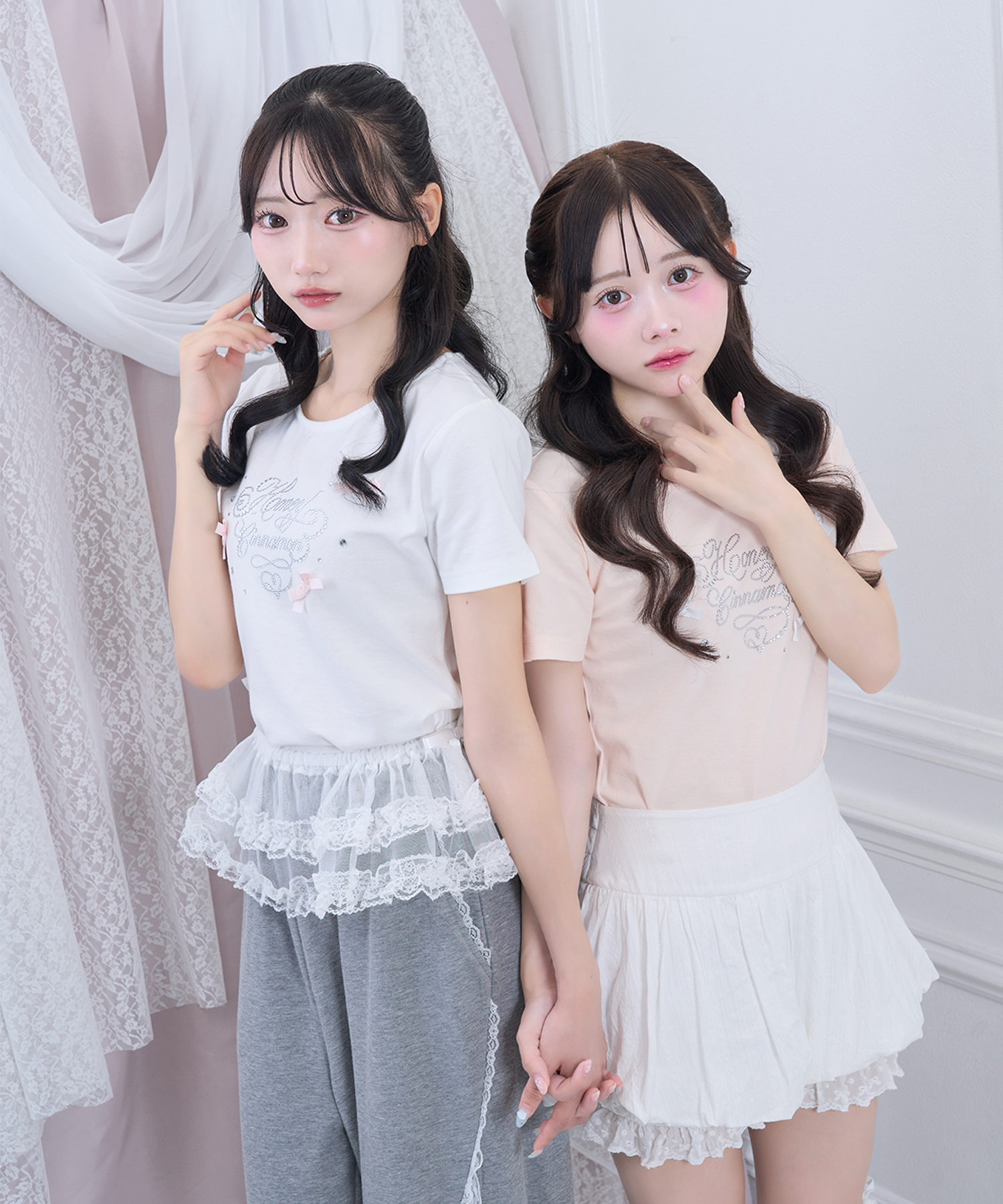 ビジューロゴTシャツ