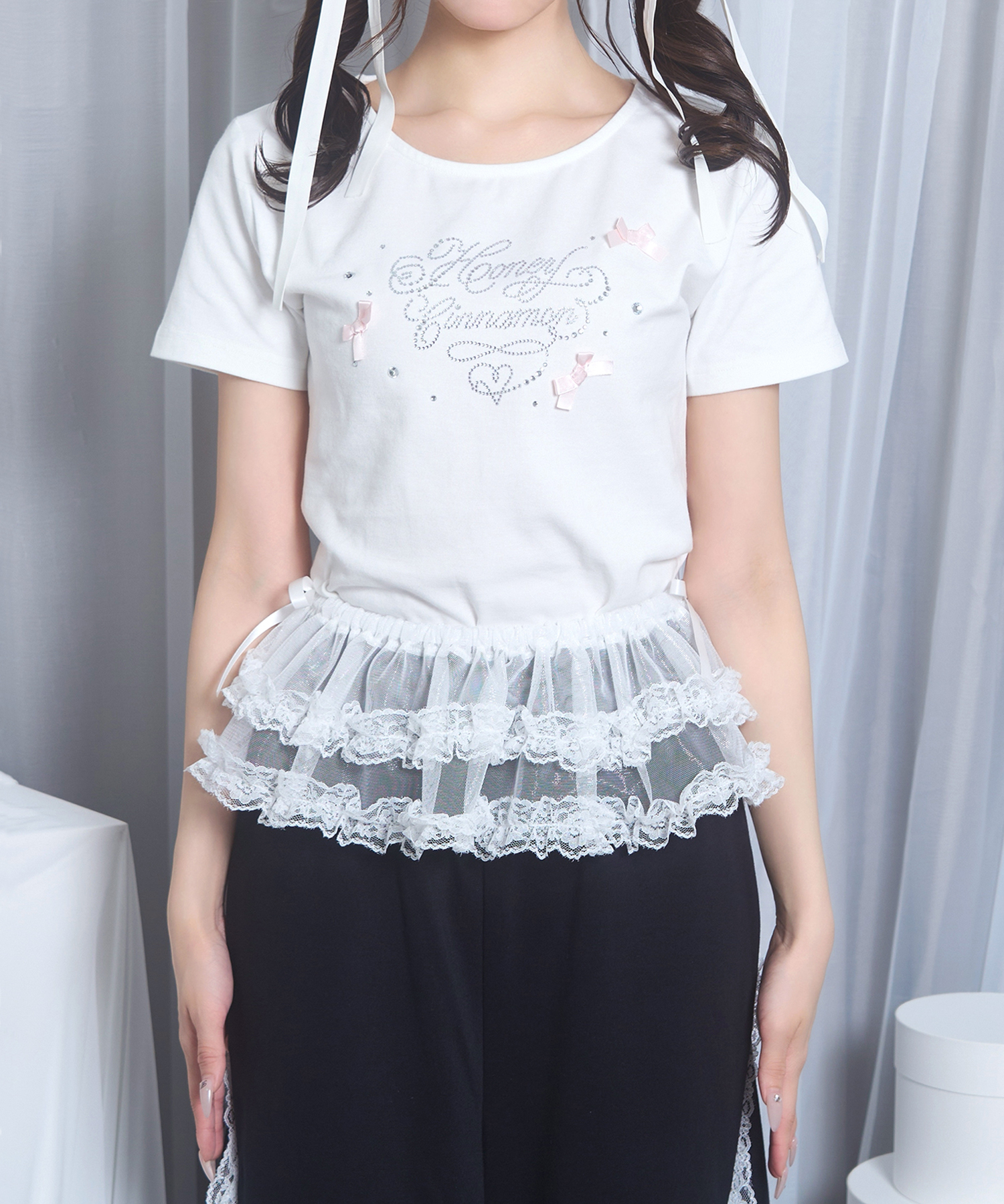 ビジューロゴTシャツ