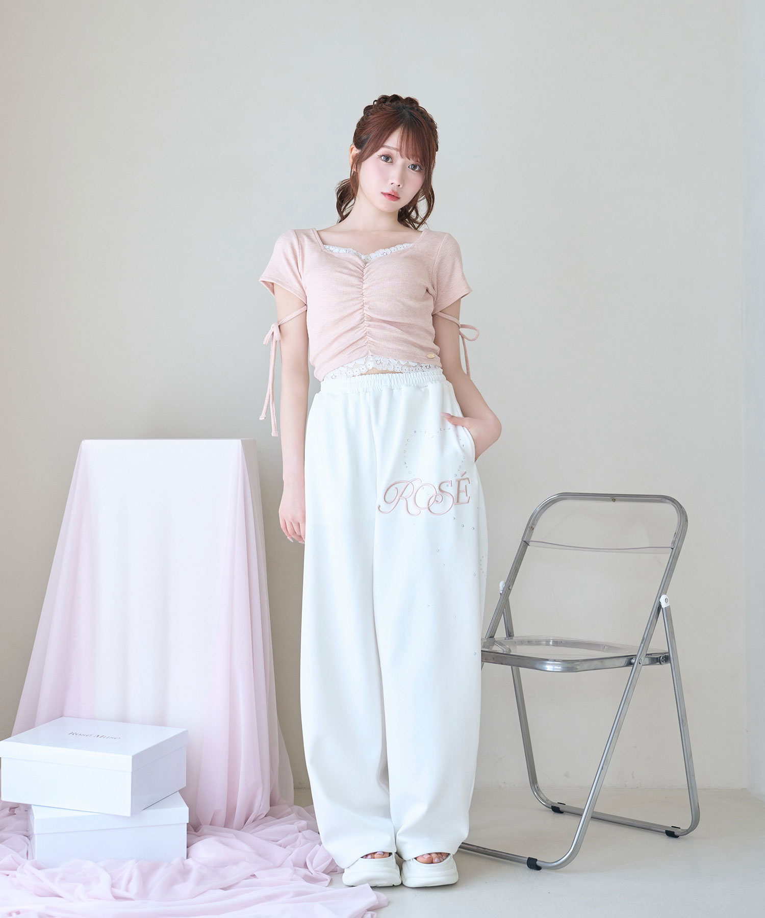 Logo with rhinestone summer pants